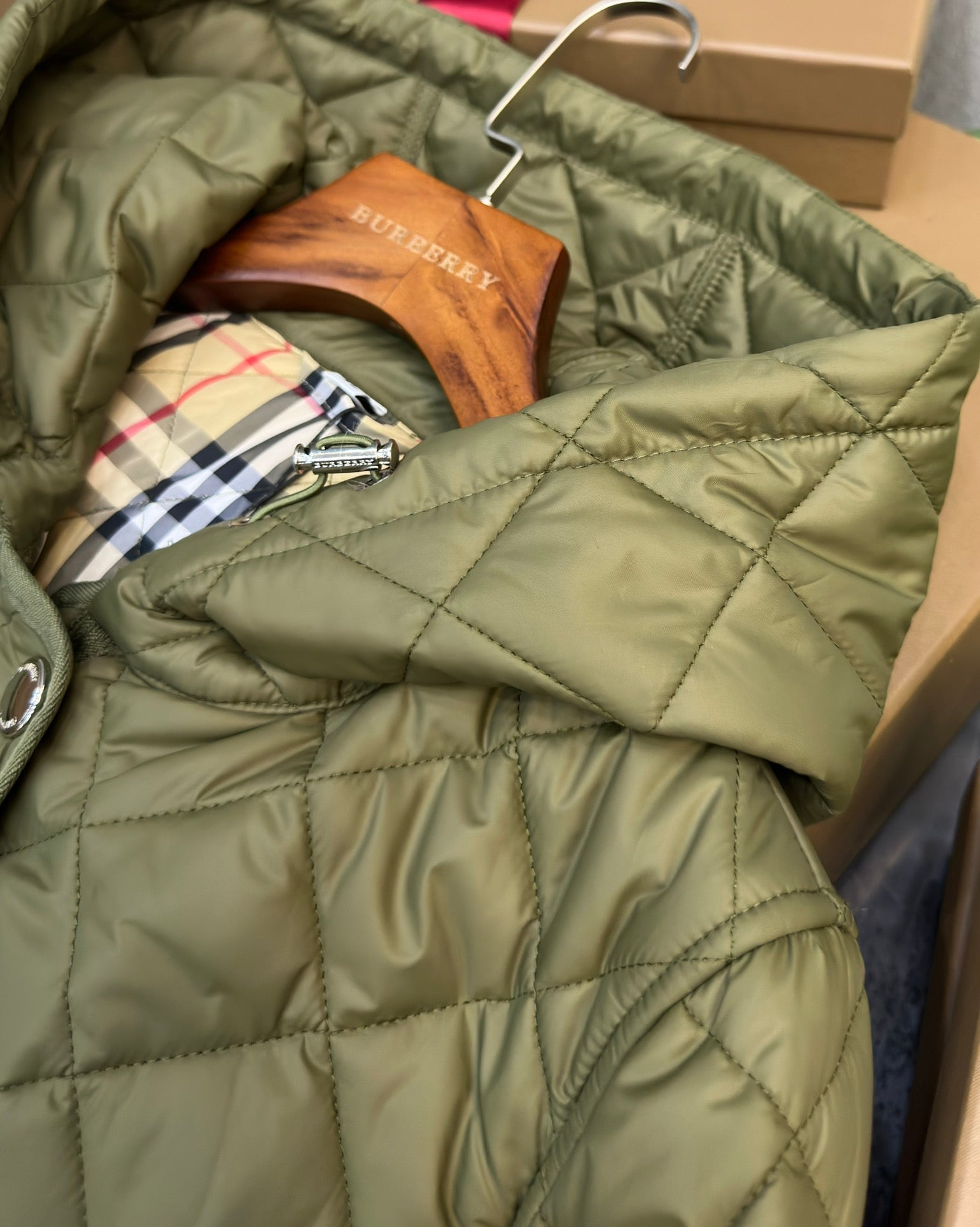 Burberry 25 Quilted  Hooded Long Coat Green Polyester Cotton