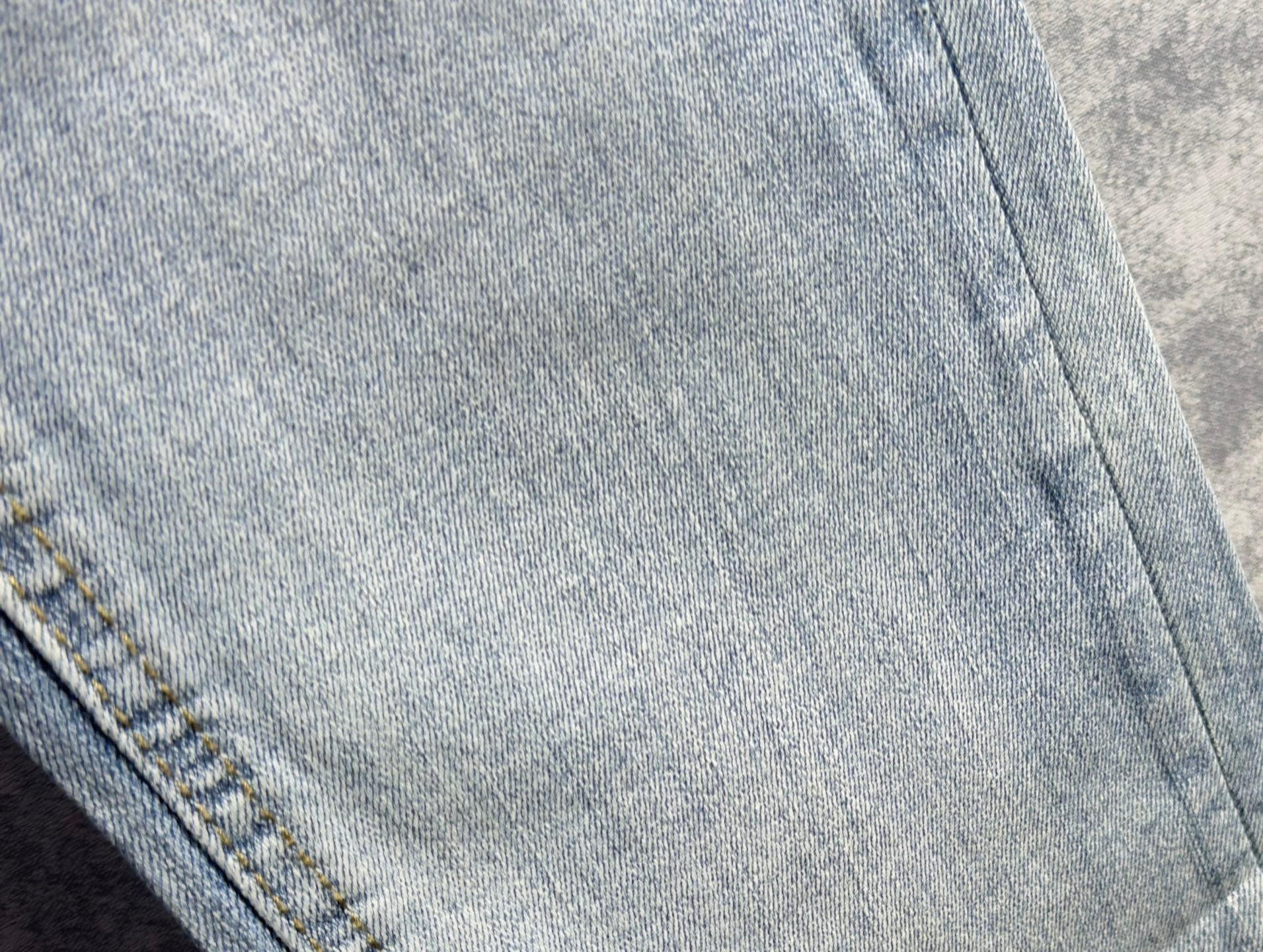 Fendi 2026 Men's Jeans Light Blue Denim 737200
