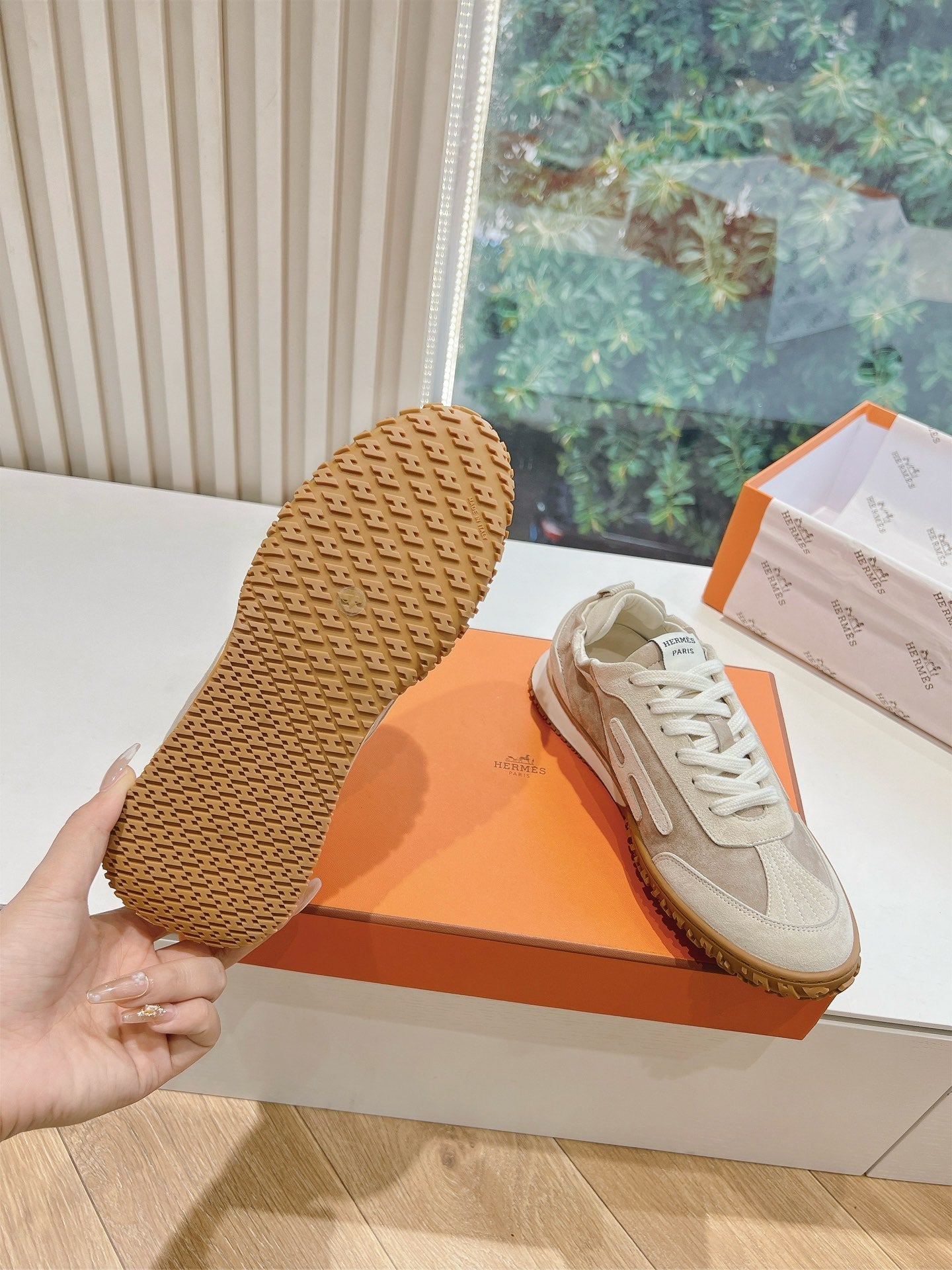 HM JET SNEAKER GREY CREAM CALFSKIN SUEDE