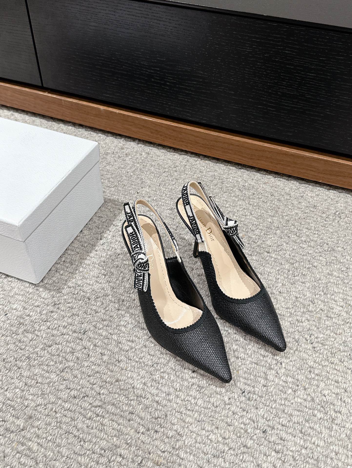 cd slingback 100 black raffia lambskin