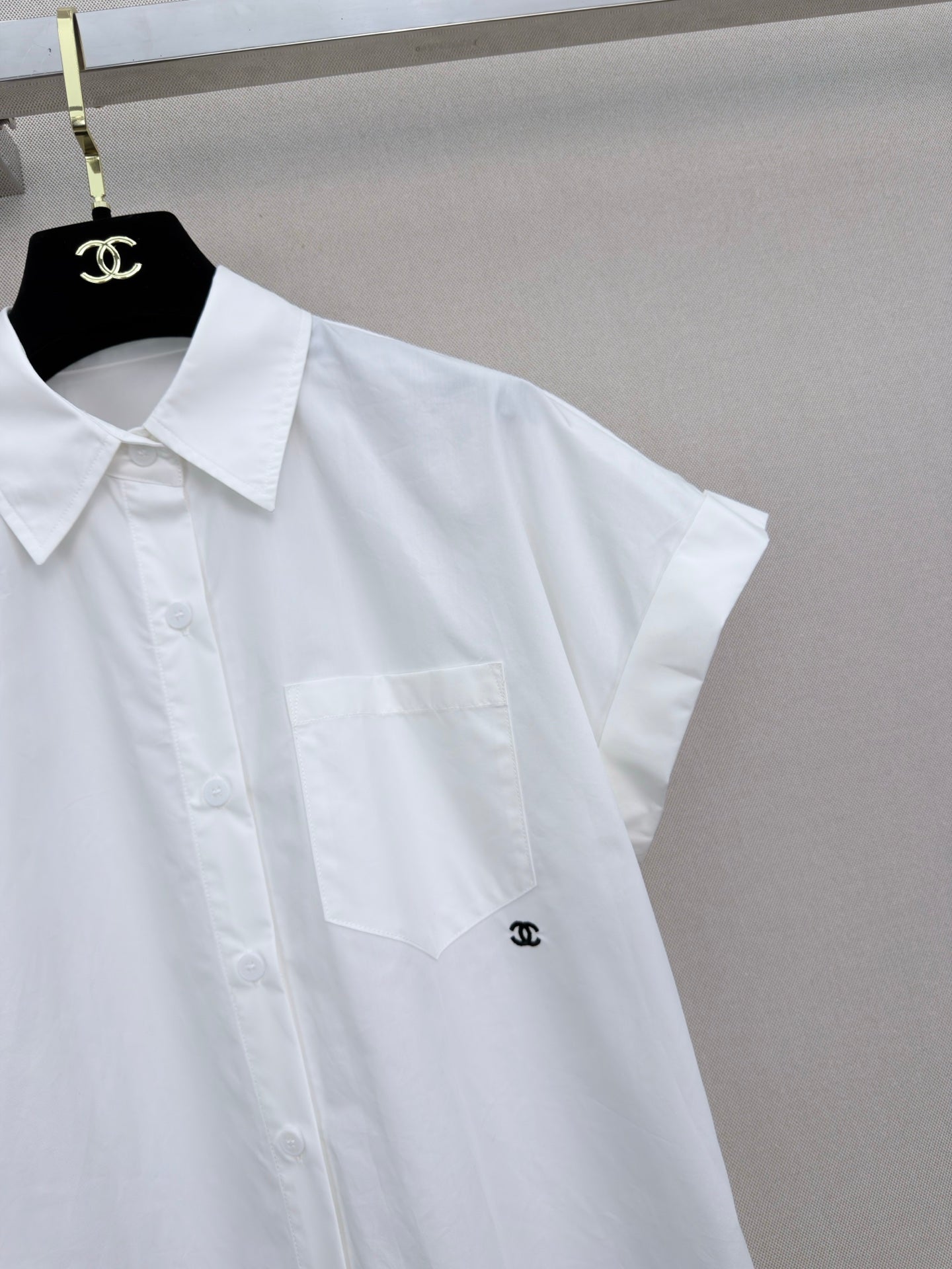Chanel 2026 Short-sleeved Shirt With Double C Embroidery White Cotton 375211