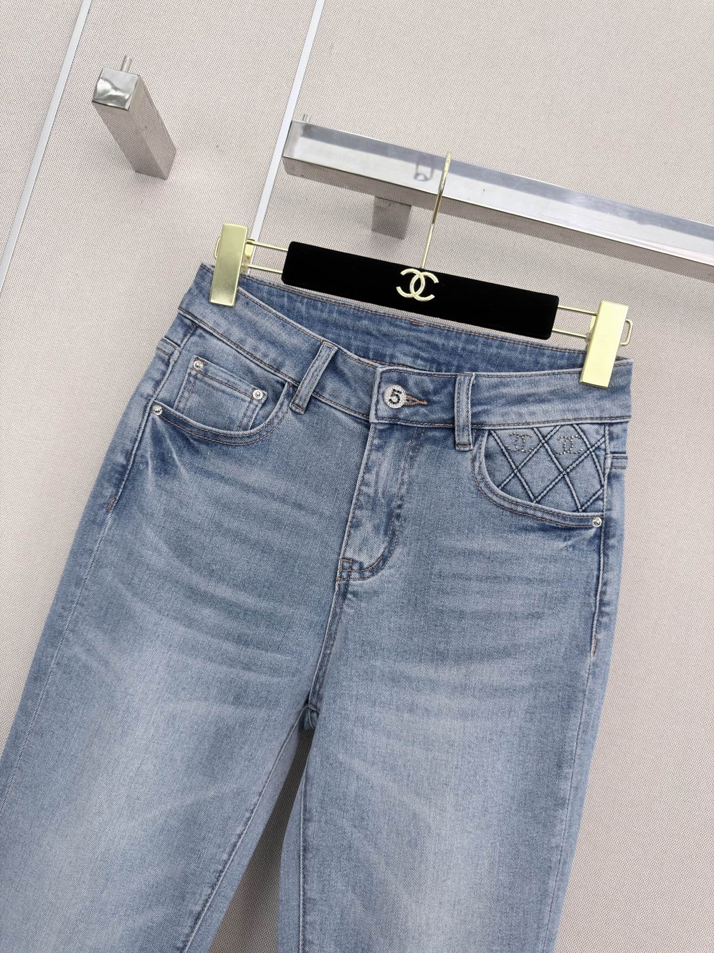 Chanel 2026 Straight-leg Jeans With Rhinestone Quilted Pockets Blue Cotton 377049