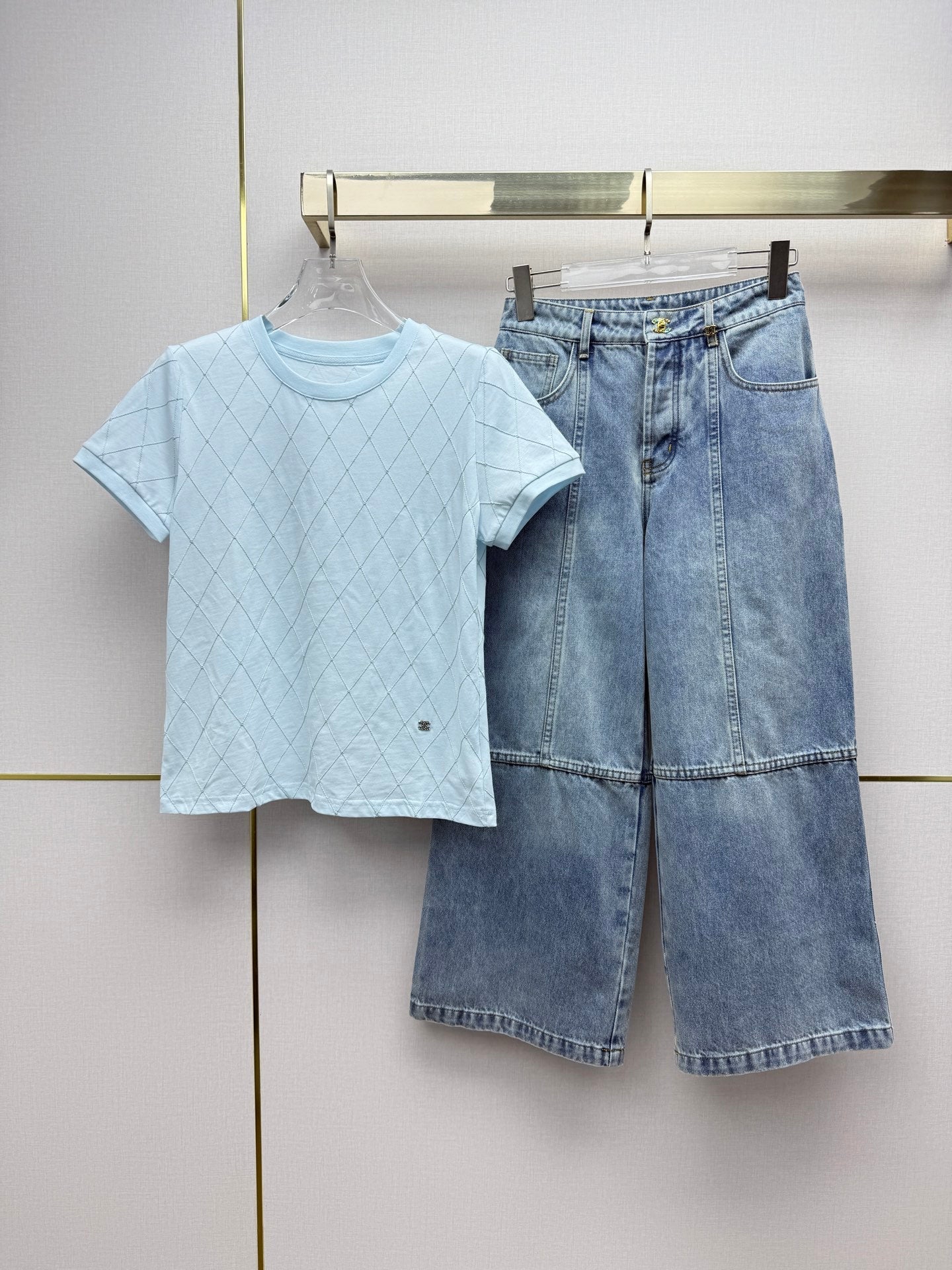 Chanel 2026 Sleeveless Shirt Cotton 400212