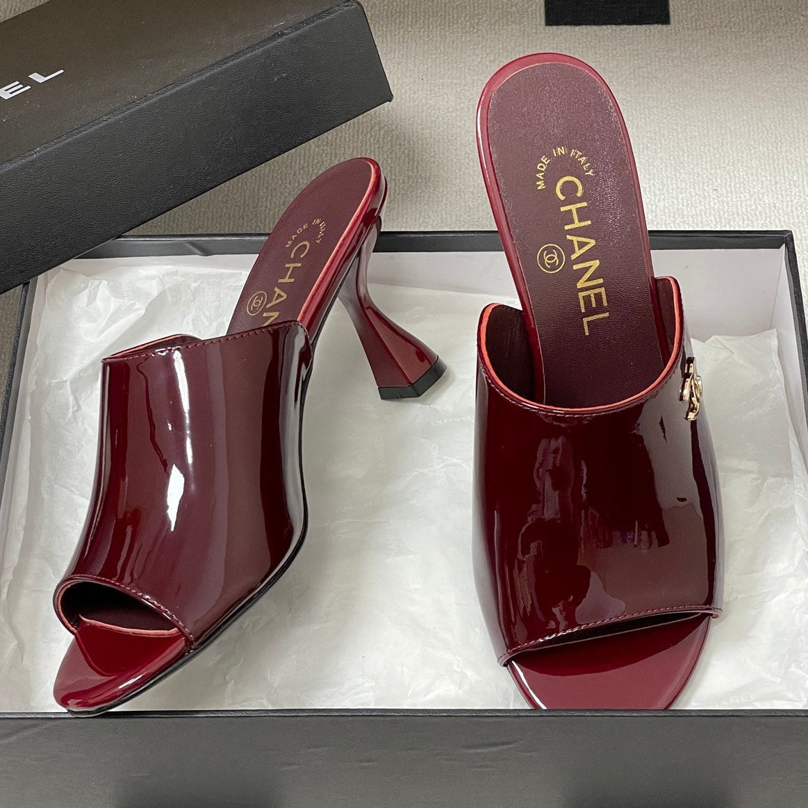 CC 26 Sandal Patent Leather