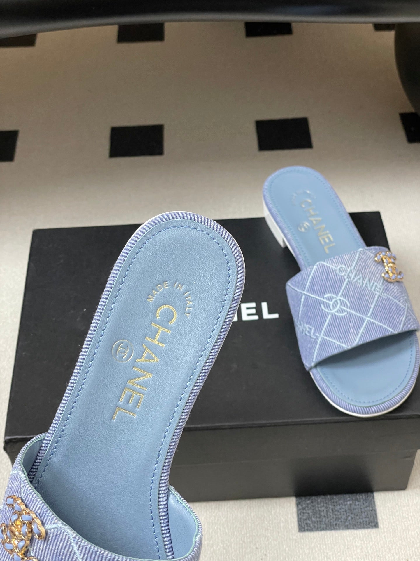 CC 26s Flat Sandals Blue Canvas Sheepskin Double C 649506