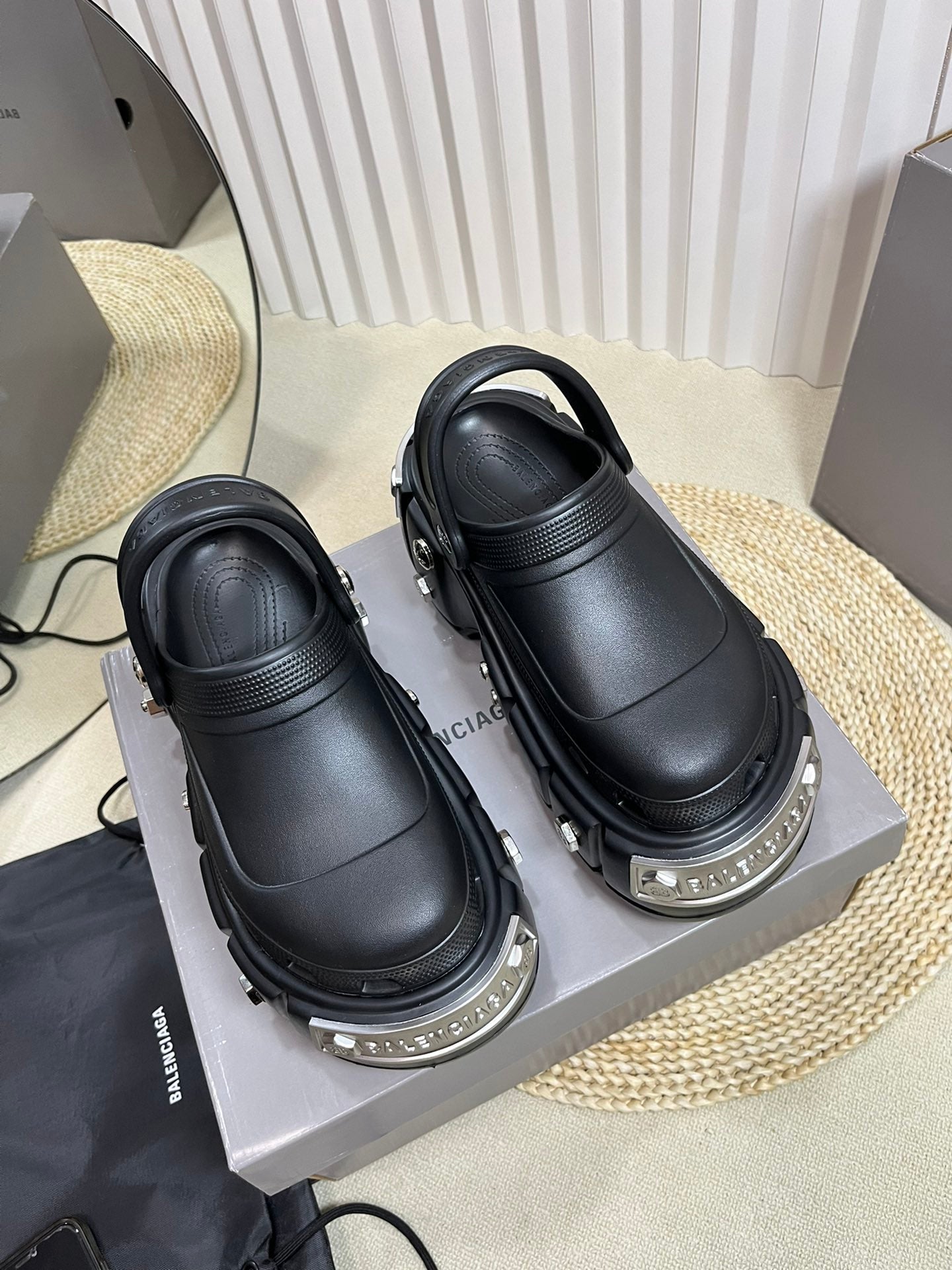 Balenciaga x Crocs Hardcrocs Black Leather 672650