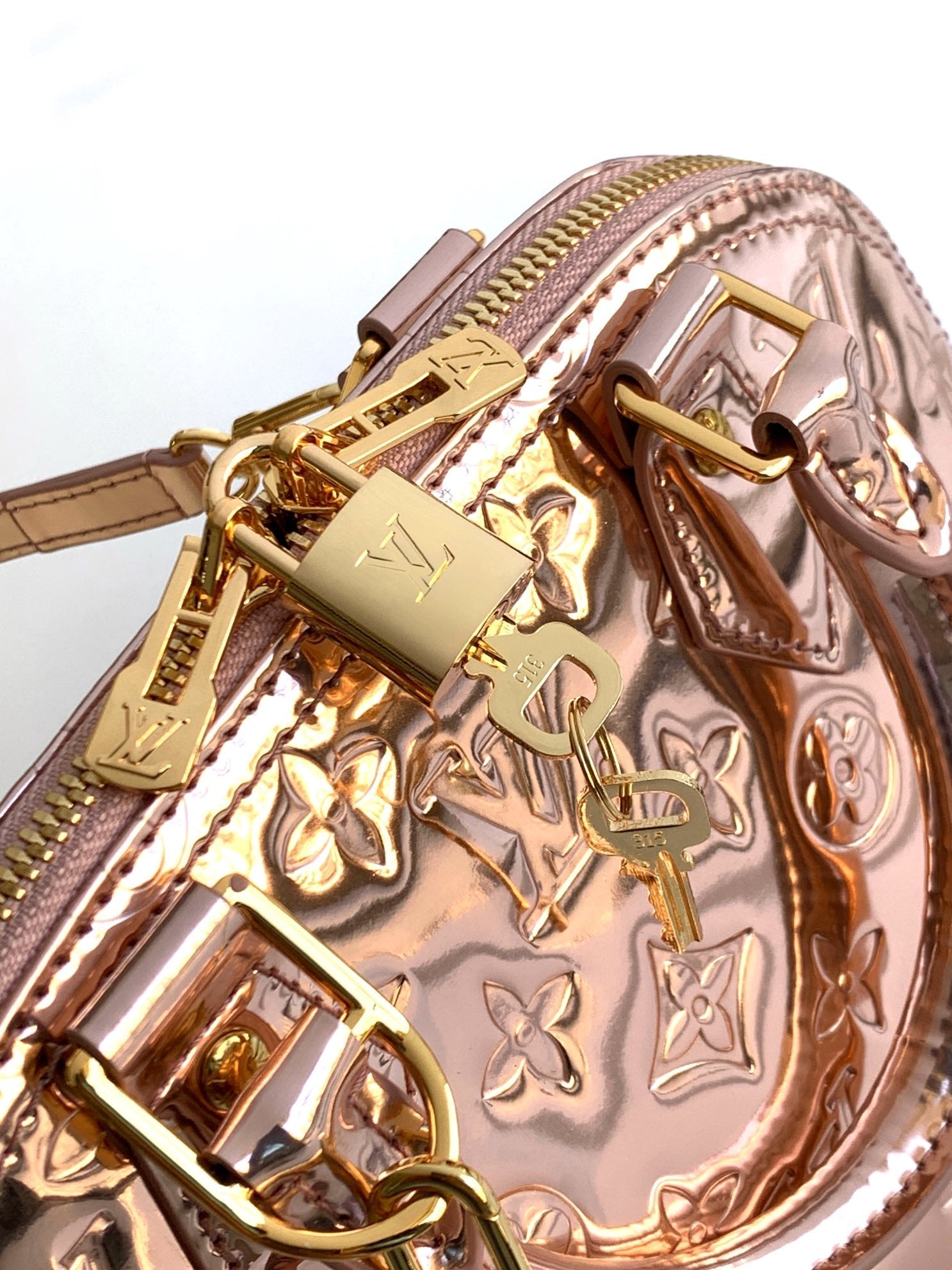 LV 2026 Alma BB Handbag 23cm Rose Gold Canvas 281392