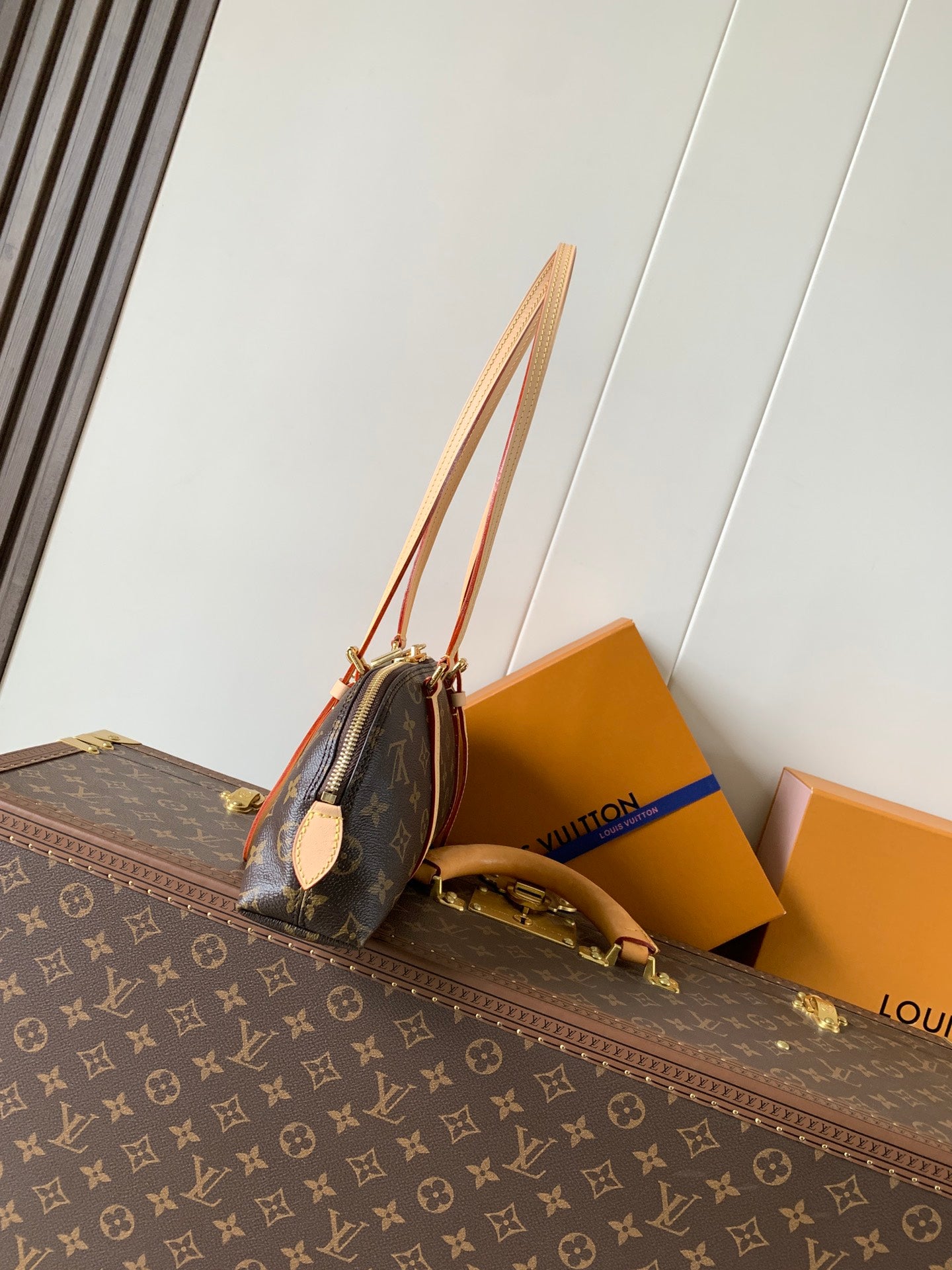 Louis Vuitton 2026 Squire East West 29cm Brown Beige Monogram Canvas Leather