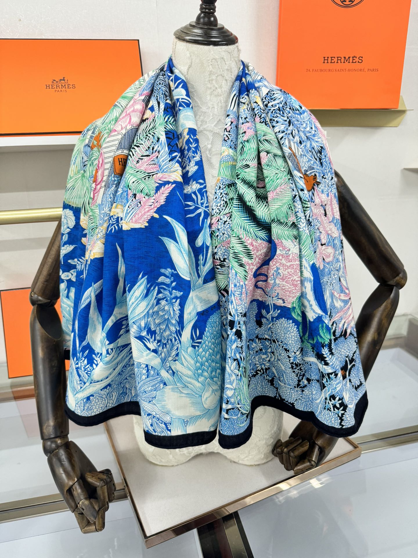 FAUBOURG TROPICAL SHAWL 140 CM IN COLORFUL CASHMERE AND SILK 379770