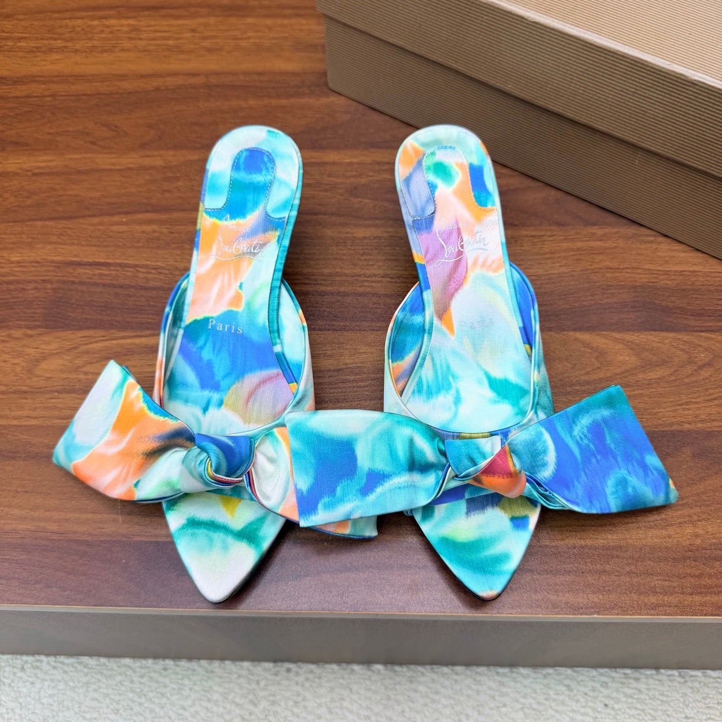 CL 2026 Mulazee Bow Floral Sandal 870865