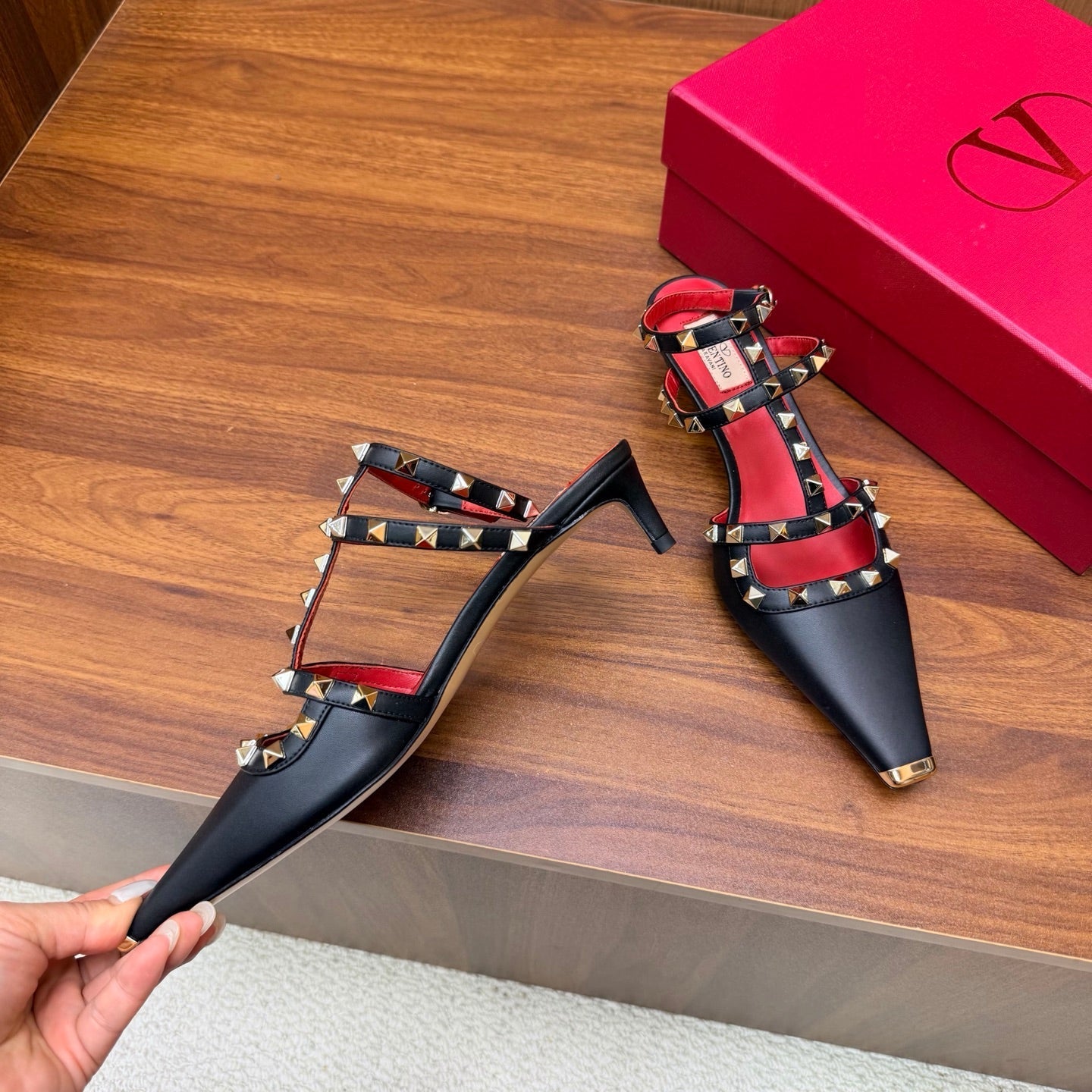 Valentino 2026 Rockstud Ankle Strap Pumps 40mm Strass Calfskin 871032