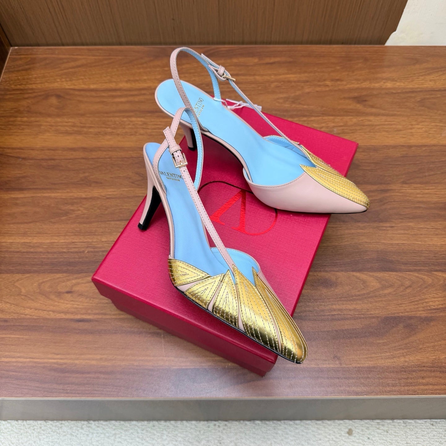 Valentino 2026 Foliefoliage Slingback Pumps Grainet Calfskin 871049