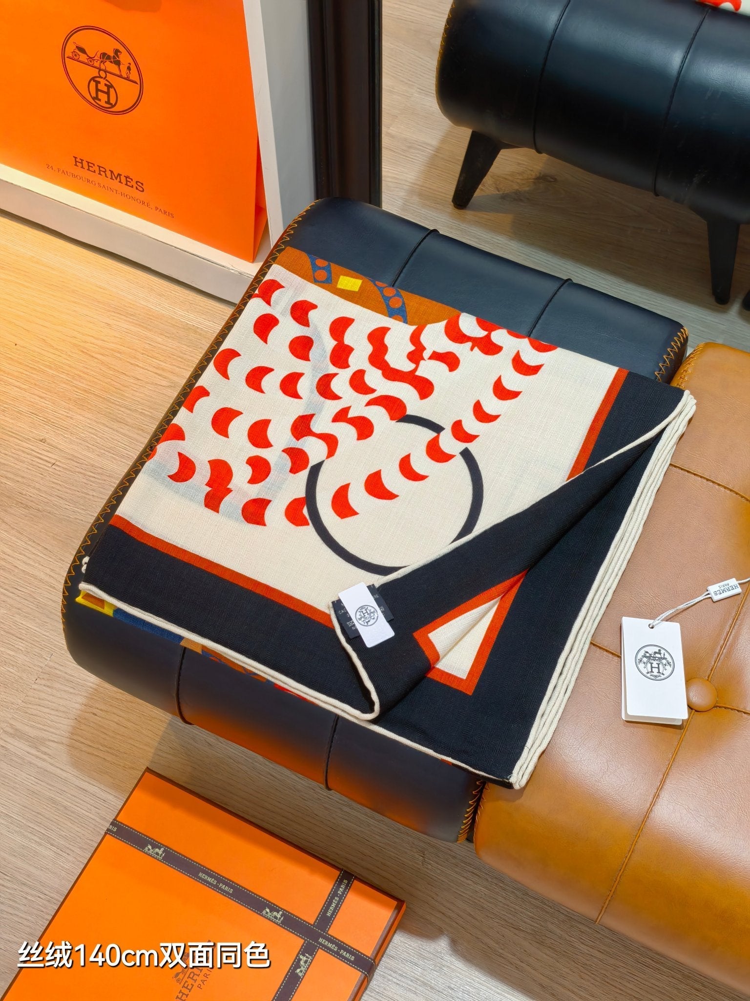 HM 26ss Amazon  Scarf 90 Beige Brown Colorful Twill Silk 130311