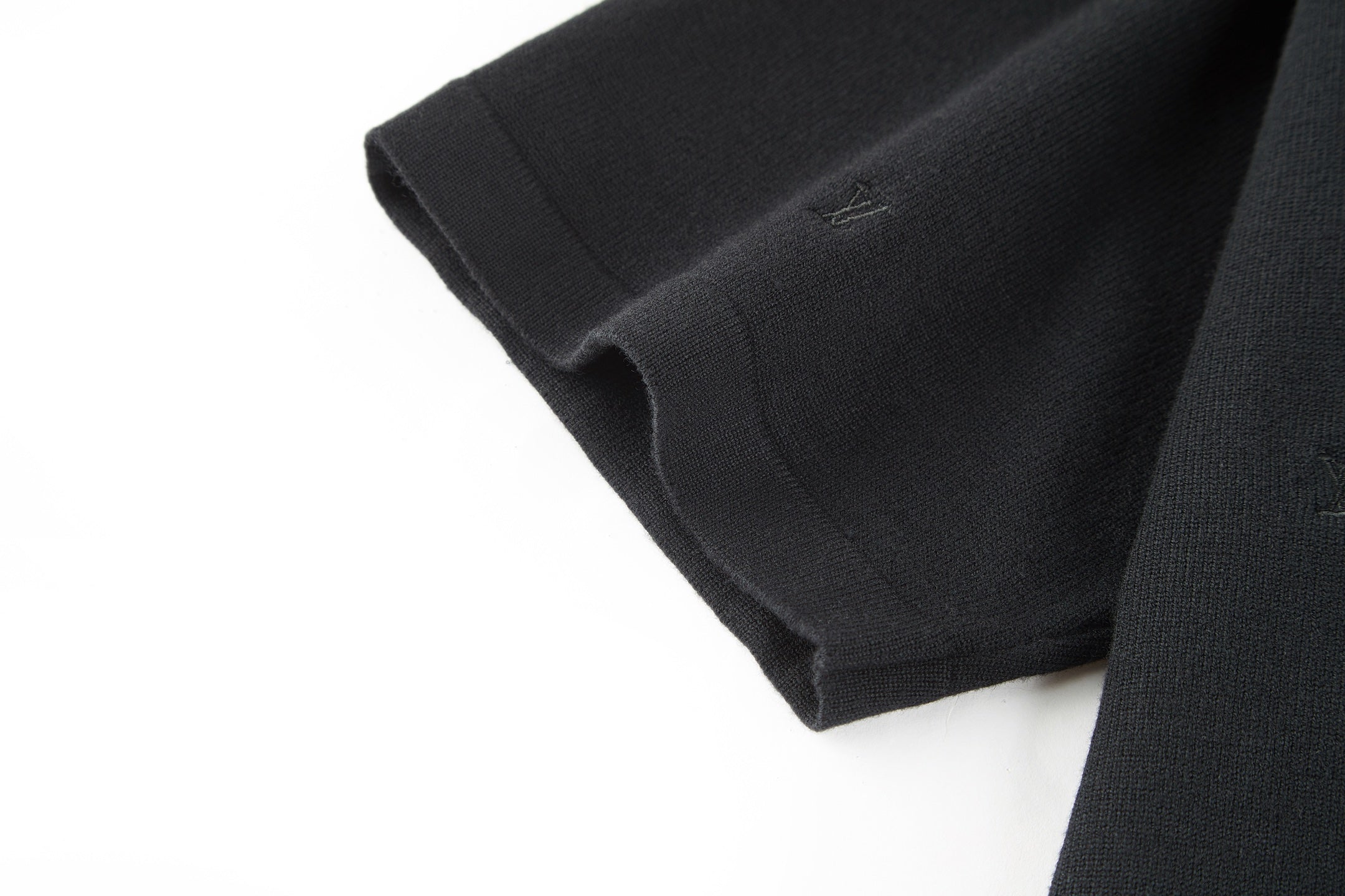 LV Minimalist Design T- shirt Black Coton Spandex