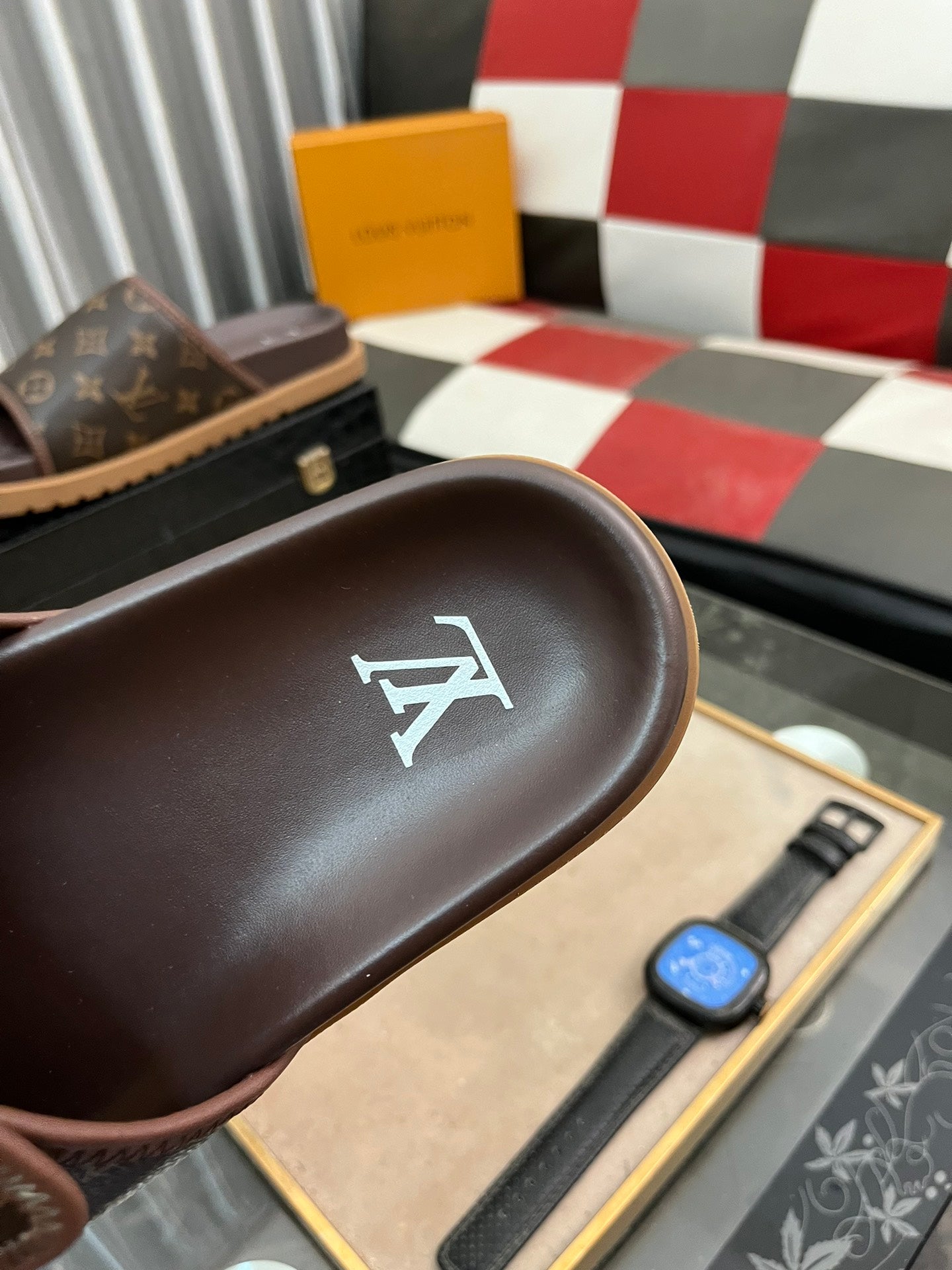 WATERFRONT MULE IN CHOCOLATE BROWN MONOGRAM RUBBER