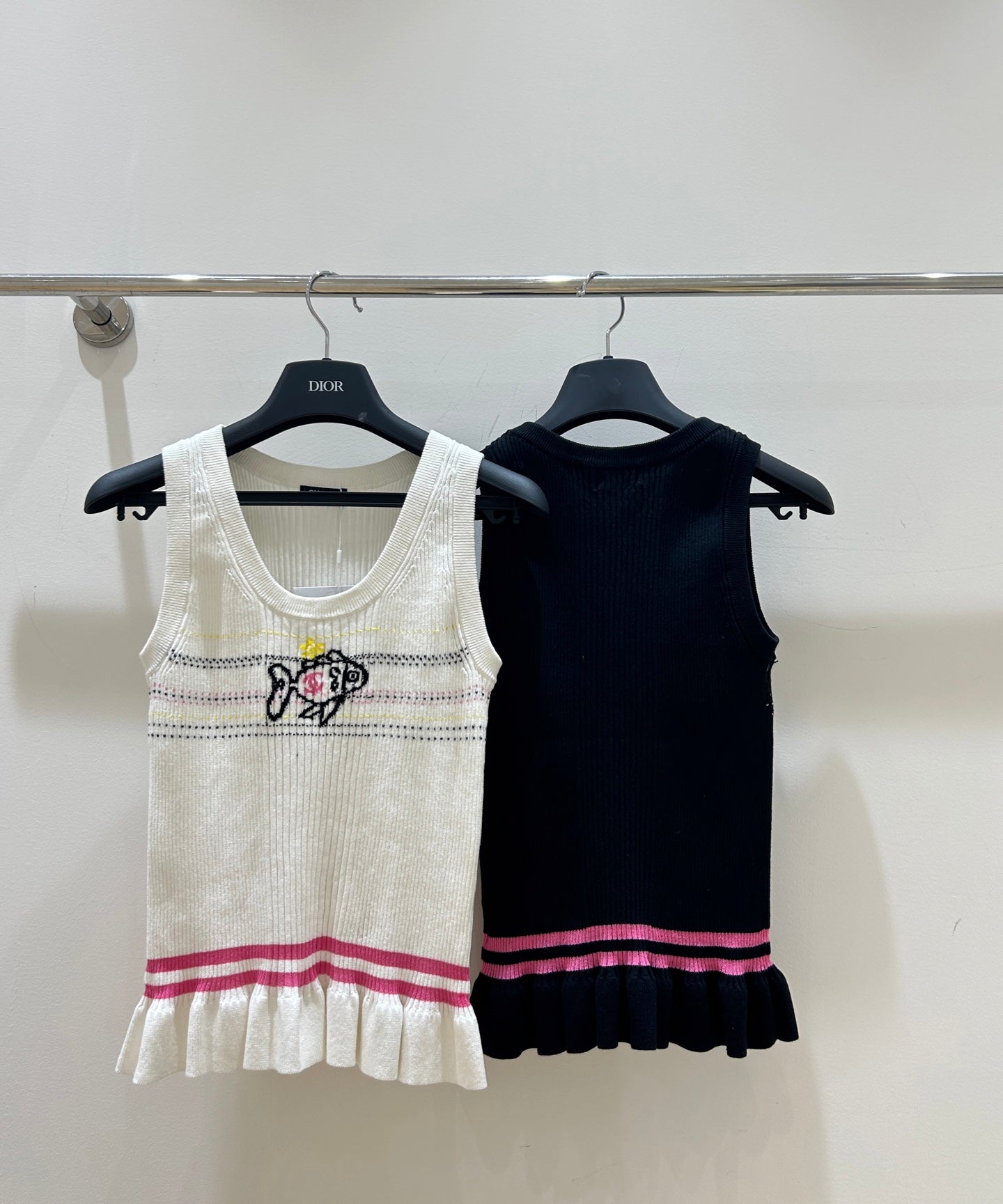 Chanel 2026 Embroidered Ruffled Knit Vest Cashmere 167238