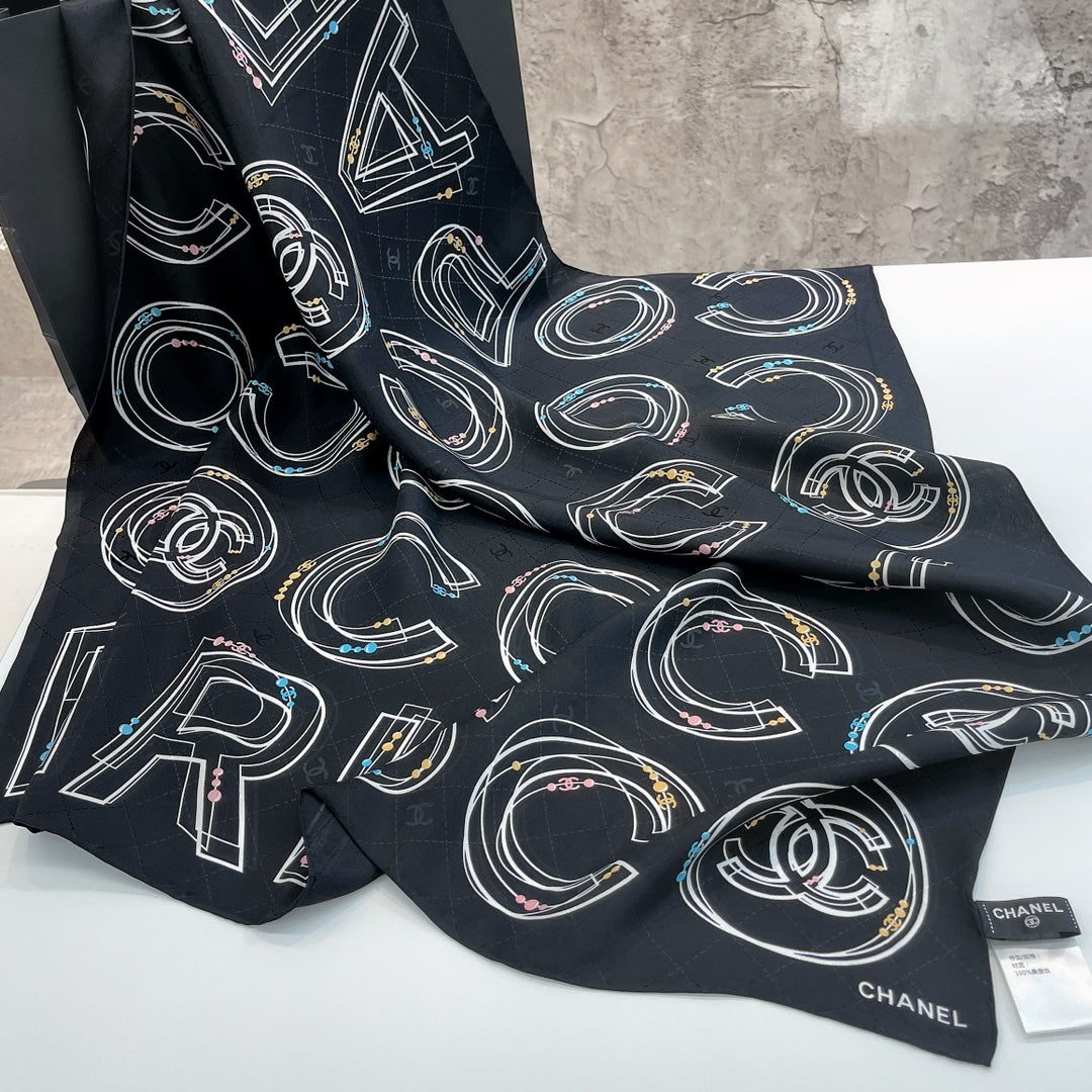 CC Square Scarf 90 CM In Black Mix White Silk 288720