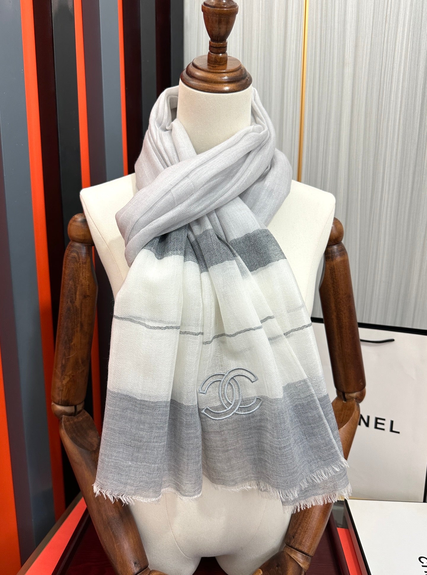 CC Scarf 200 CM In White Mix Light Grey Linen Fabric 423097