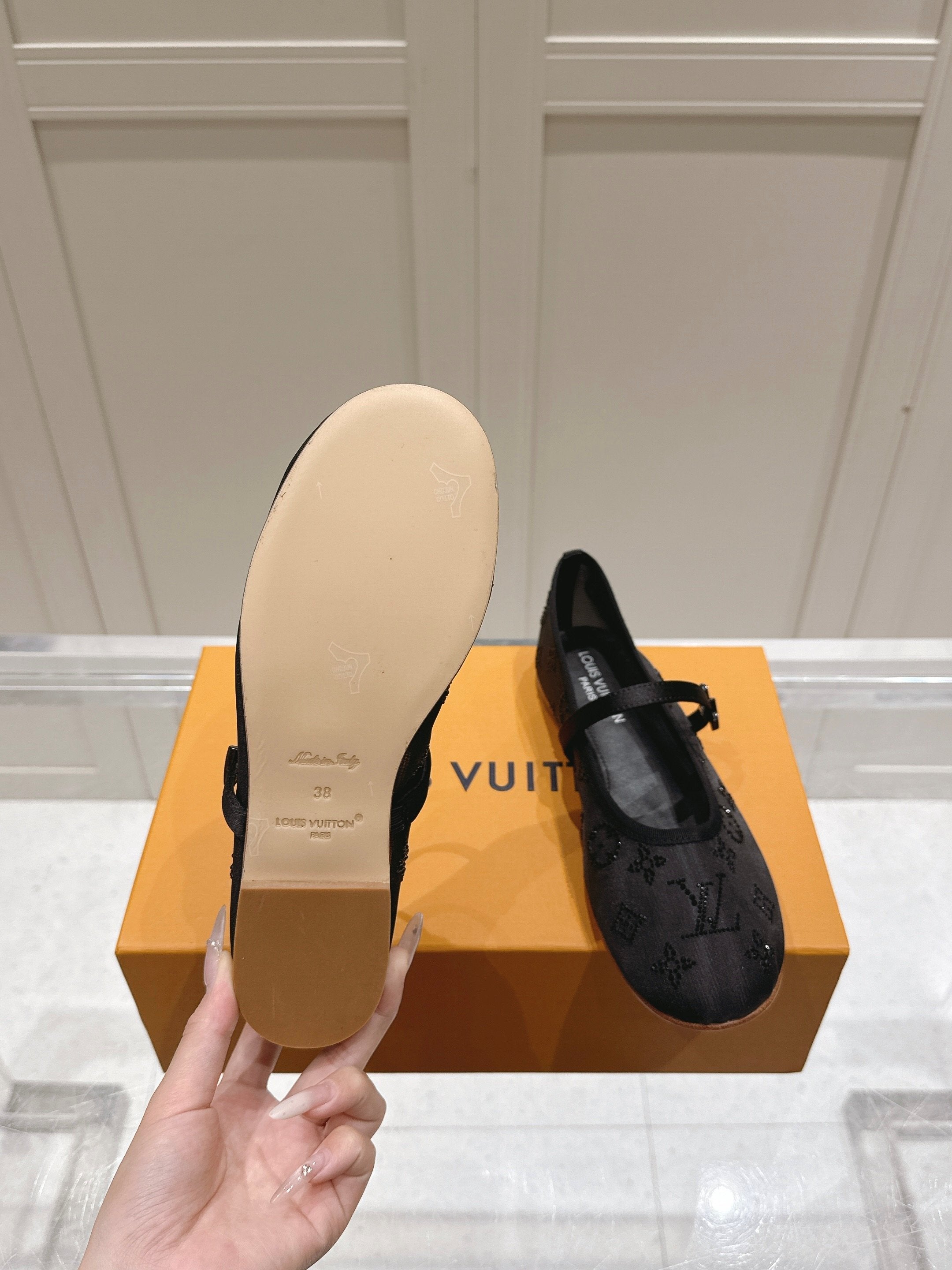 Louis Vuitton 2026 Ballet Flats Mesh Leather 778849