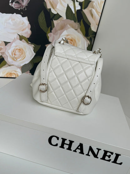 duma backpack 18cm white lambskin light gold hardware