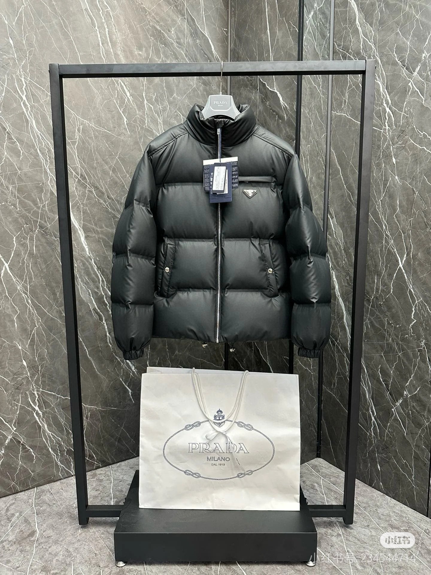 Prada 25 Down Jacket Black And Grey Polyester 291391