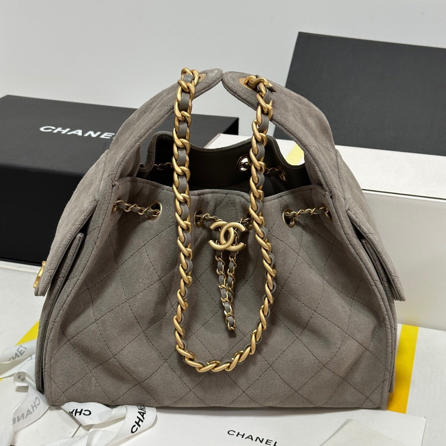 CC 25C Hobo Bag 30cm Suede