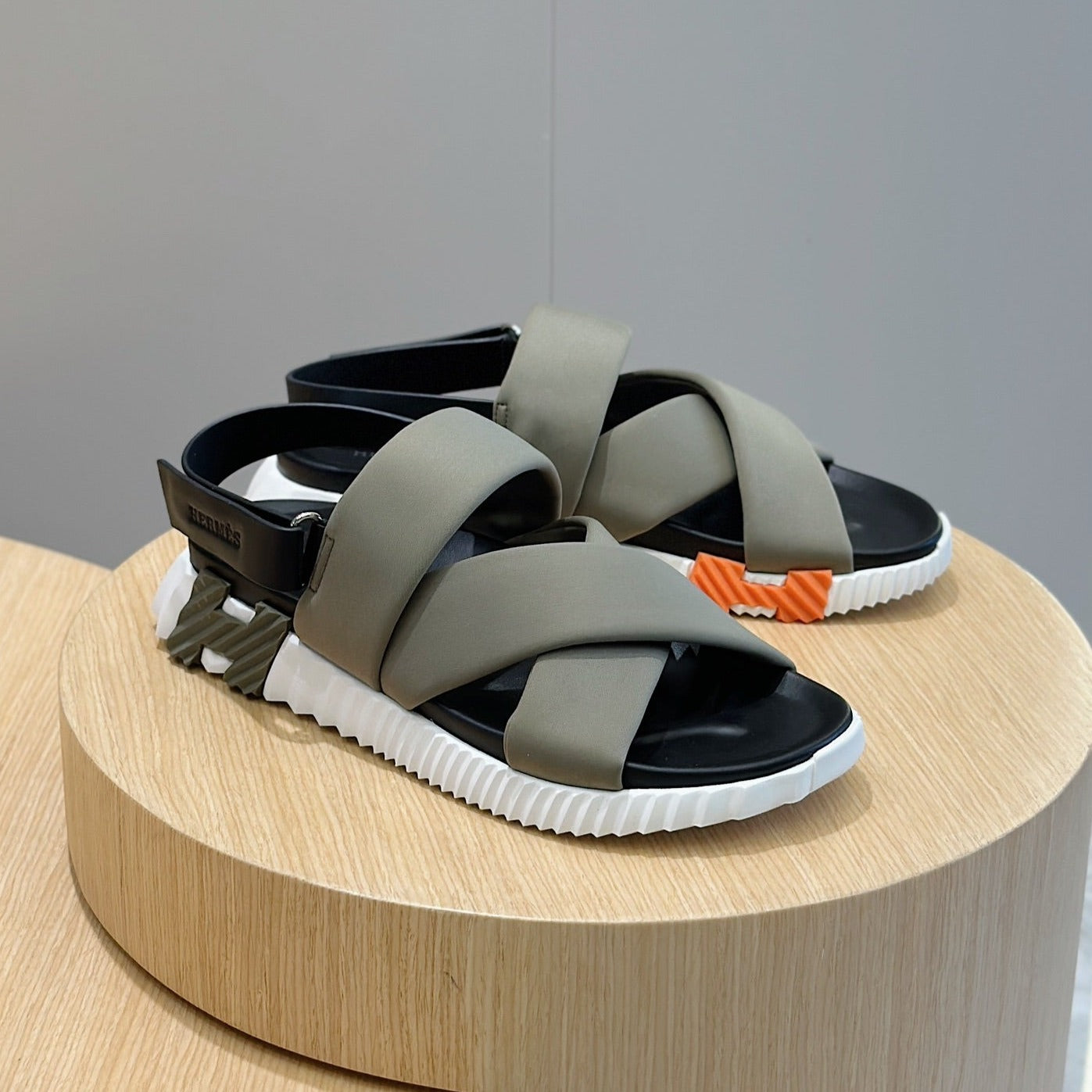 HM ELECTRIC SANDAL GRAY FABRIC AND CALFSKIN