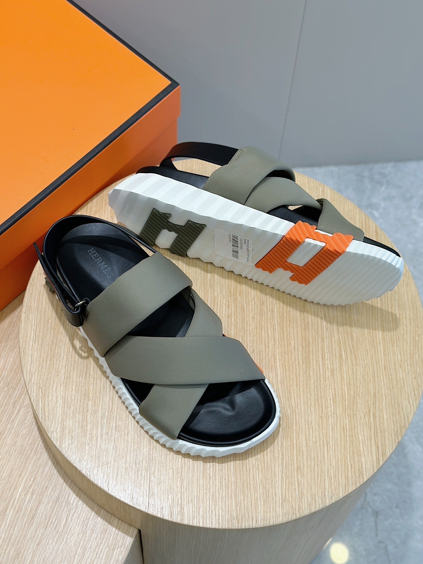 HM ELECTRIC SANDAL GRAY FABRIC AND CALFSKIN