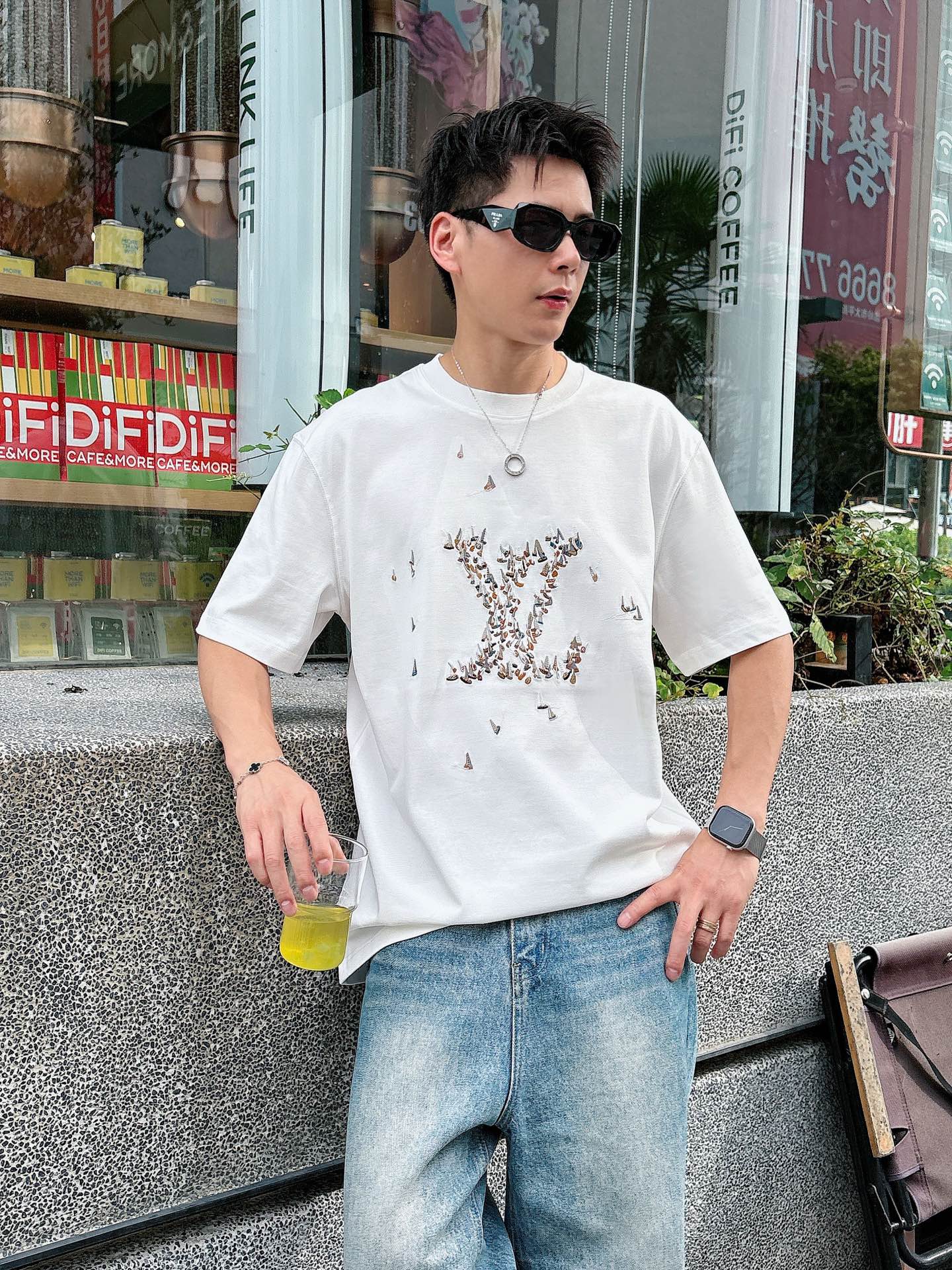 LV 26A Short-Sleeve T-Shirt Multicolor Cotton 406019