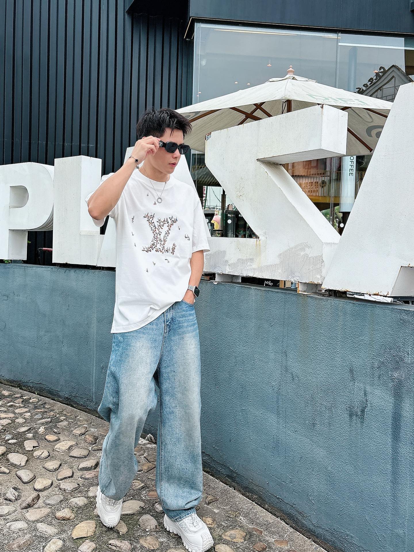 LV 26A Short-Sleeve T-Shirt Multicolor Cotton 406019