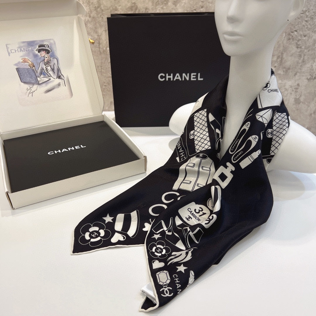 CC Square Scarf 90 CM In Black Mix White Silk 288715