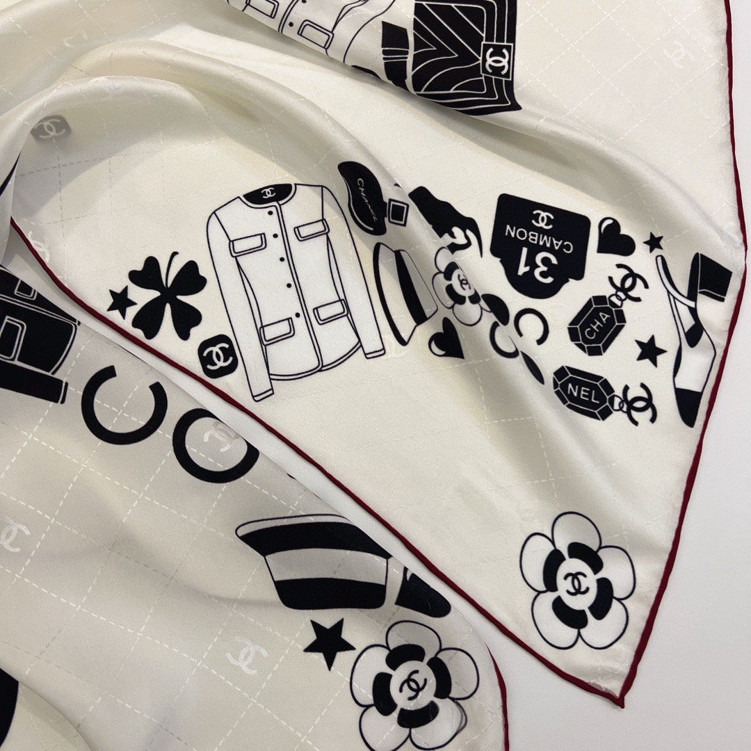 CC Square Scarf 90 CM In White Mix Black Silk 288716