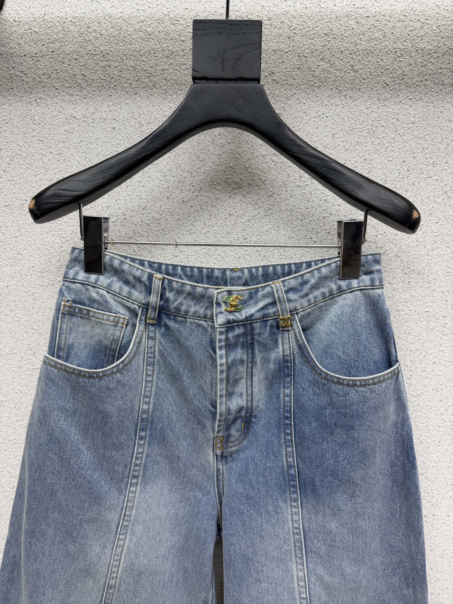 Chanel 2026 Wide-Leg Jeans Cotton 398343