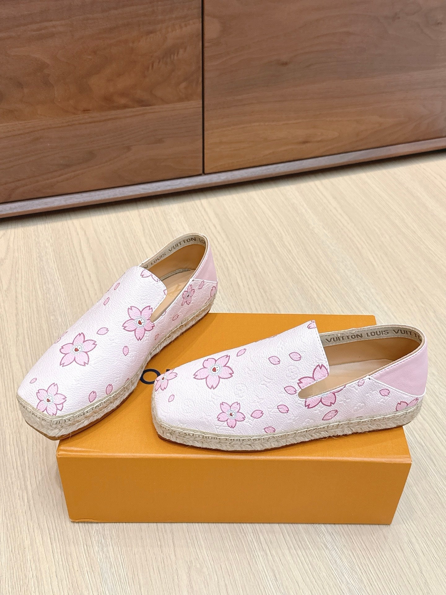 LV 26ss Loafers Light Pink Monogram Genuine Leather 656963