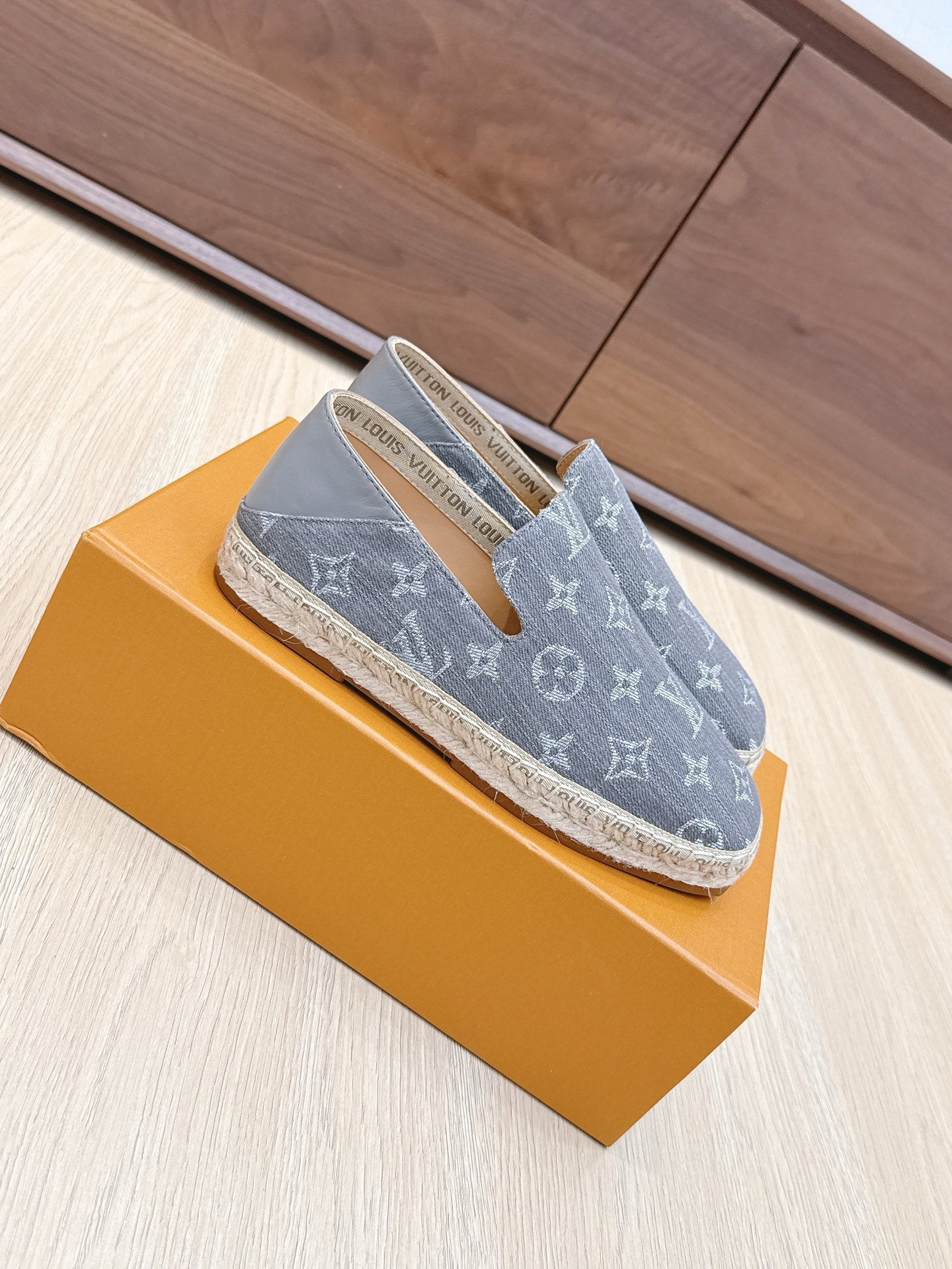 LV 26ss Loafers Gray Denim 656965