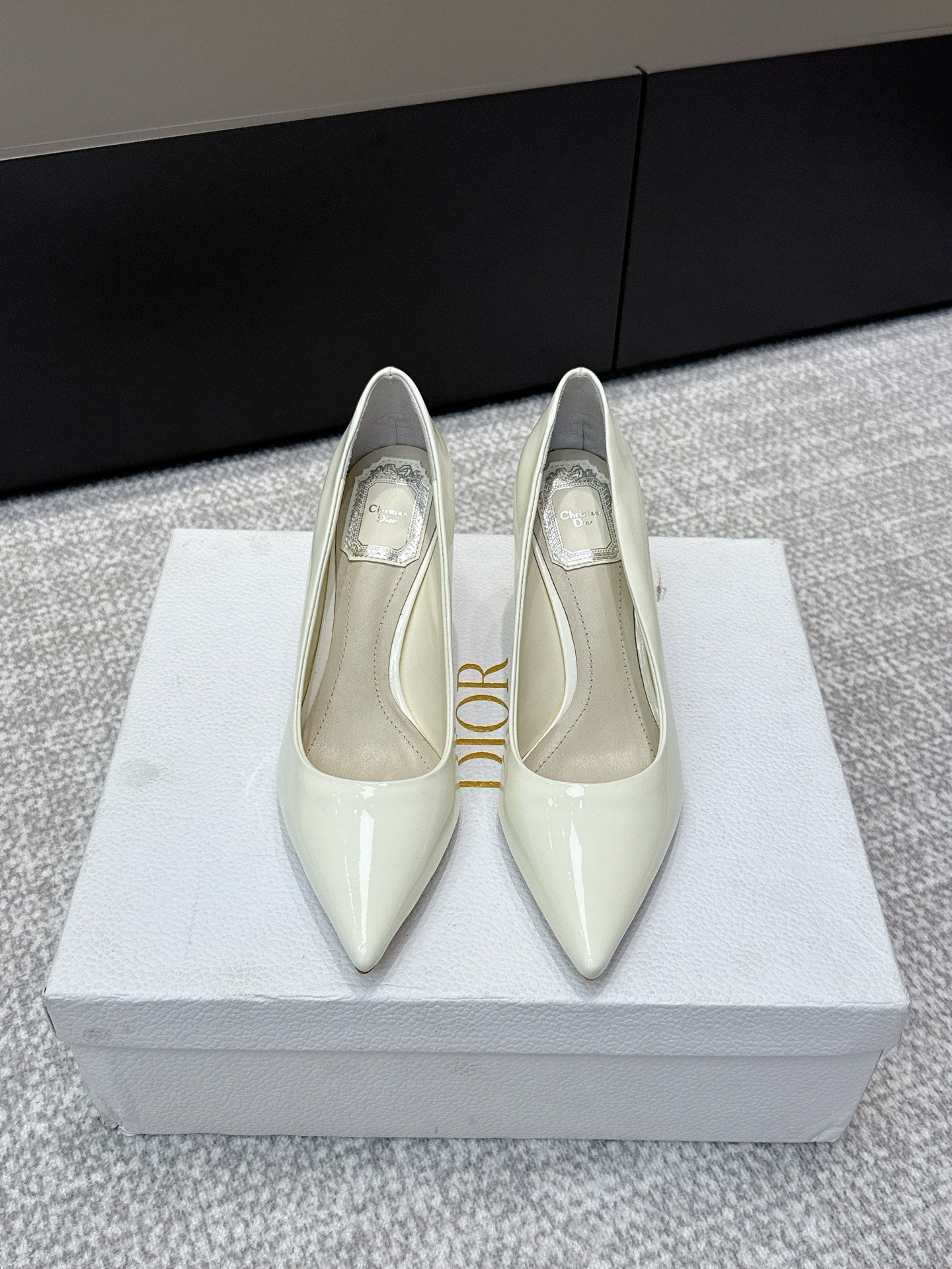 CD 26s High Heels Pump 85 White Patent Leather 661476