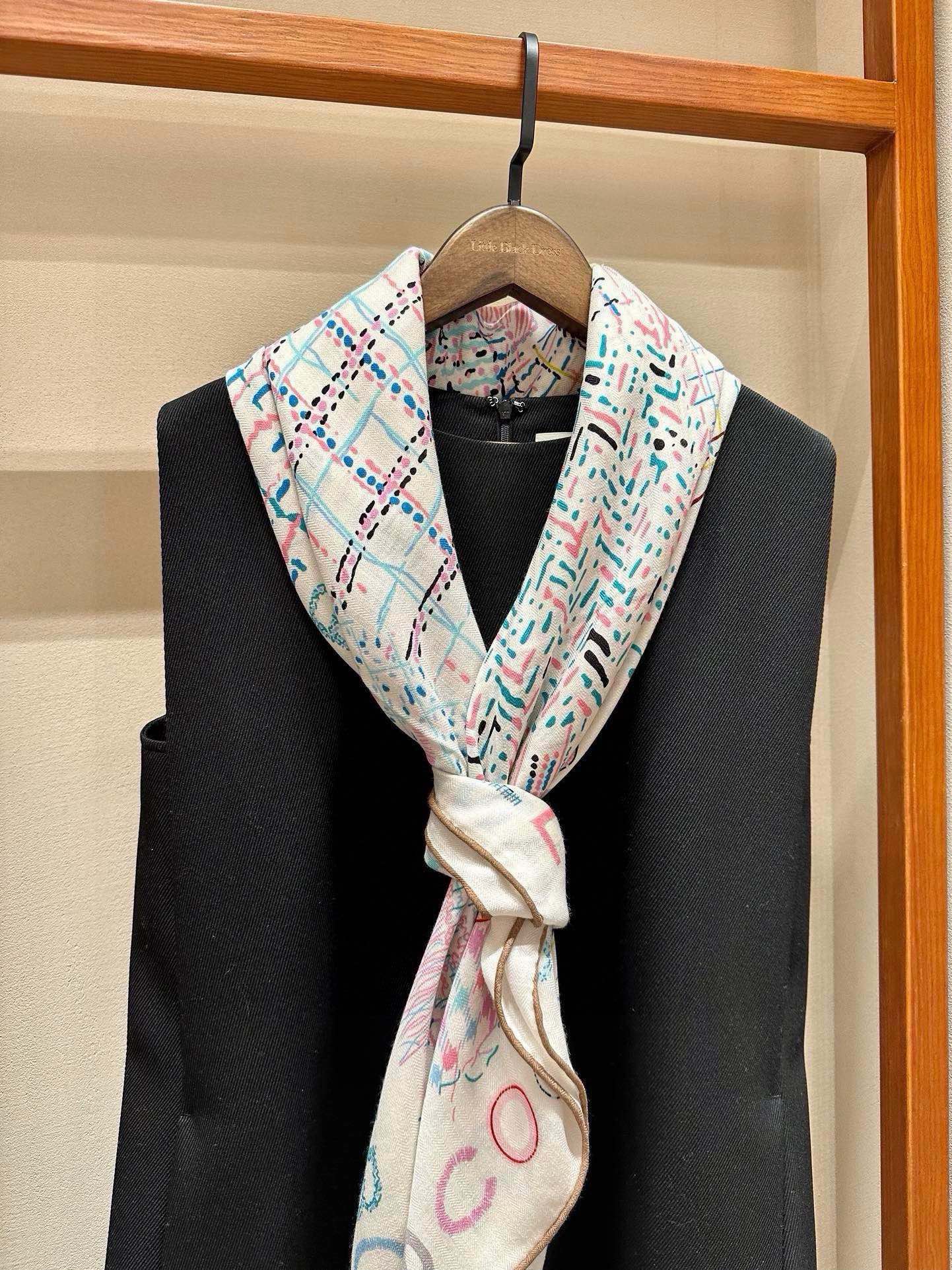 CC Square Scarf 140 CM In White Colorful Cashmere 182446