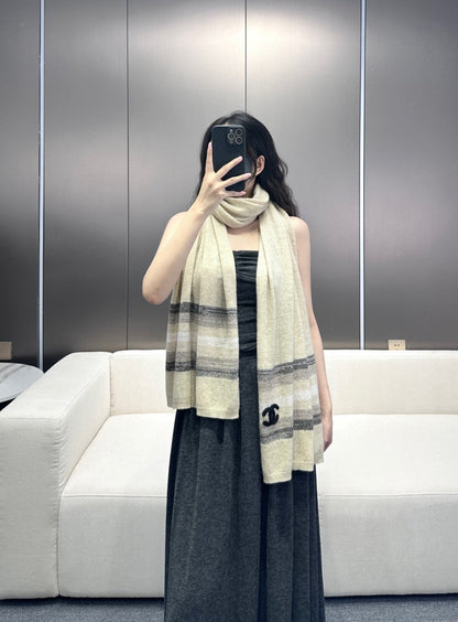 CC Scarf 210 CM In Beige Cashmere 403865