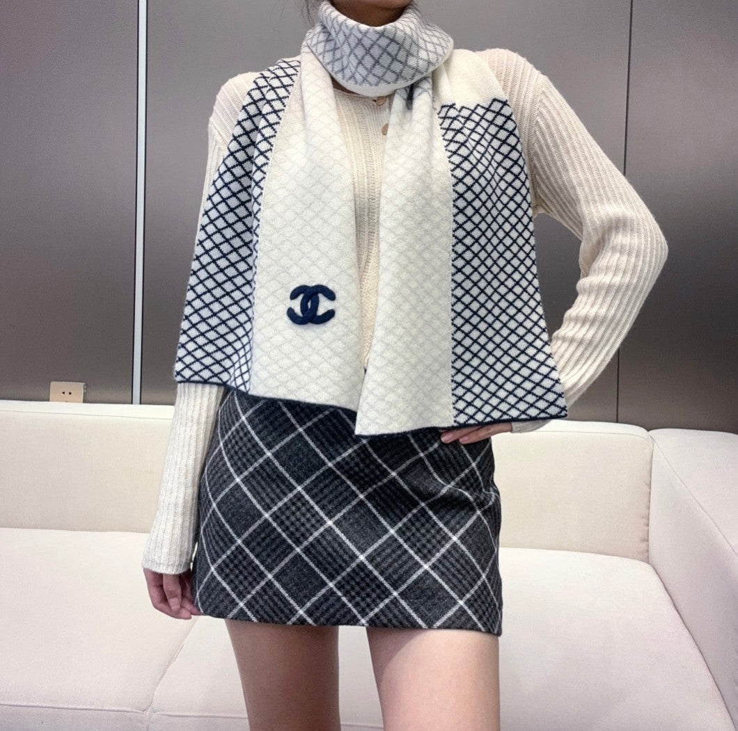 CC Scarf 190 CM In White Mix Black Cashmere  408543