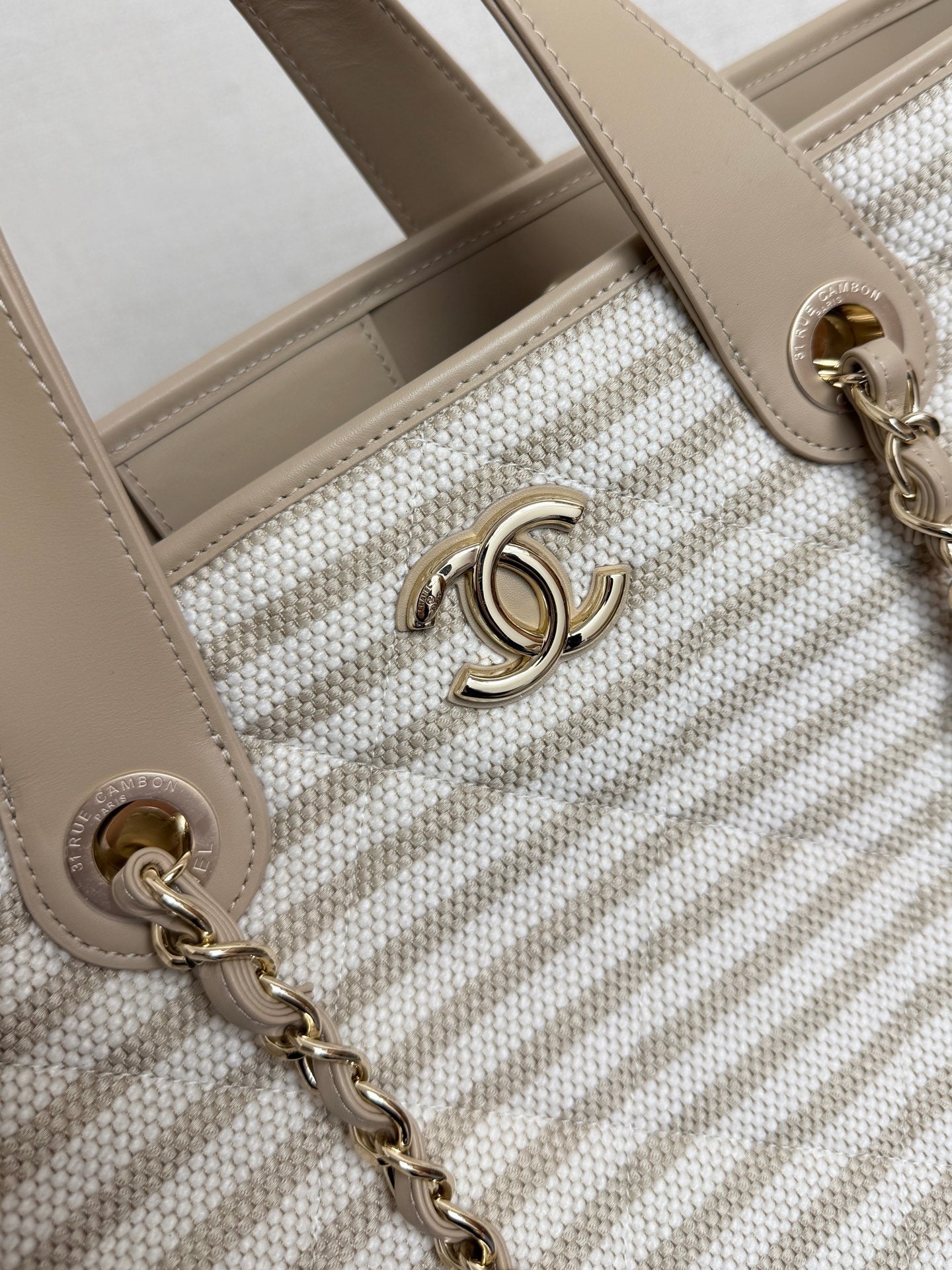 Chanel 26 Woven Beach Bag 46 White Light Beige Canvas Leather