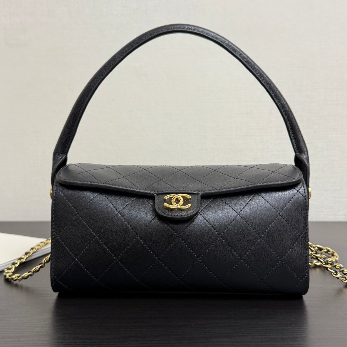 Chane 2026 Clutch With Chain 23cm Black Lambskin