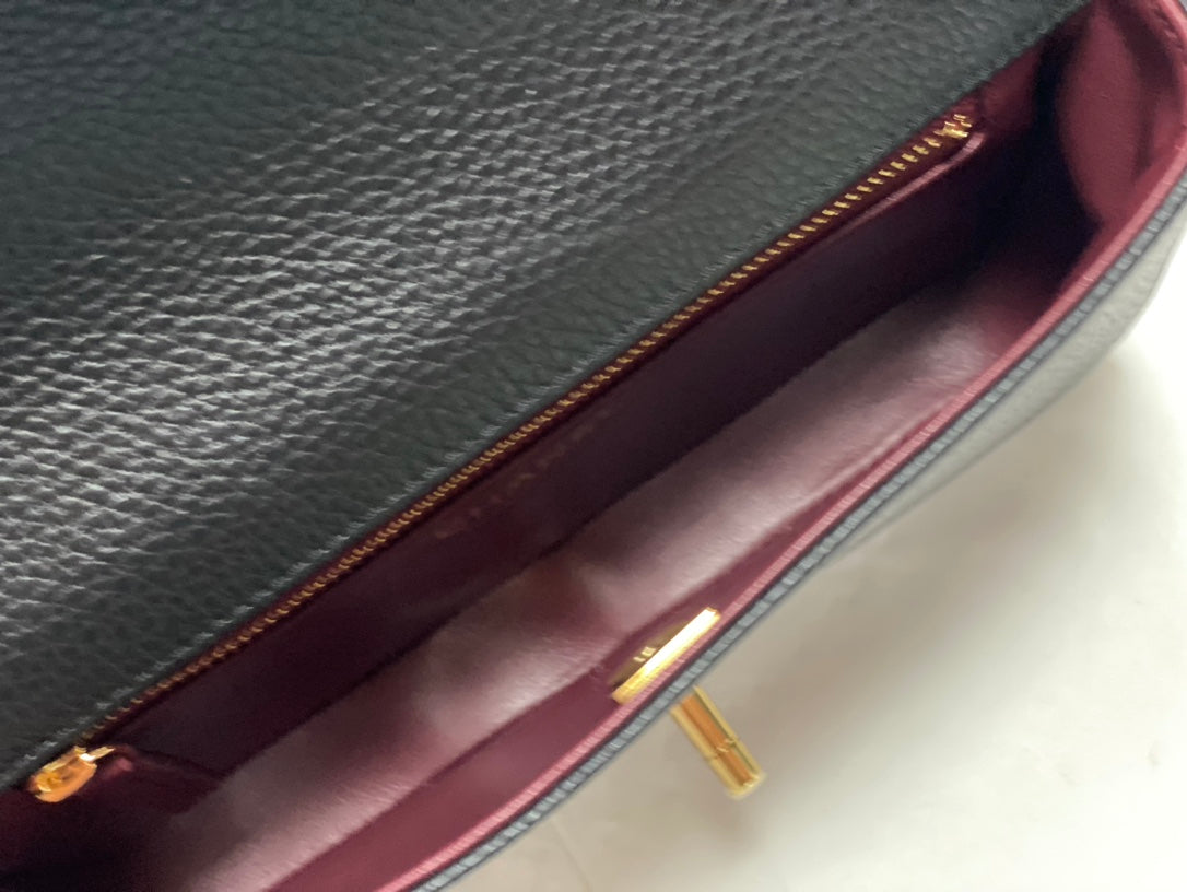Chane 2026 Gemstone-encrusted Double-C Bag 22cm Calfskin