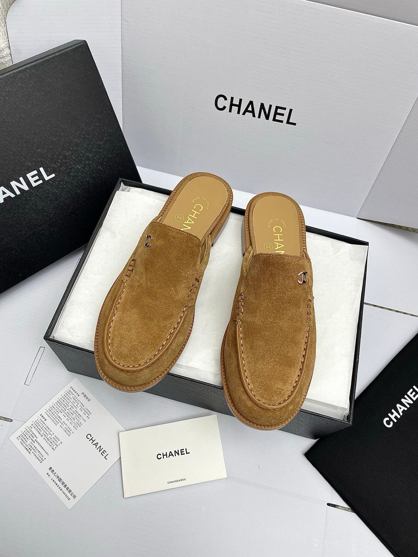 CC 26s Double C Mule Suede