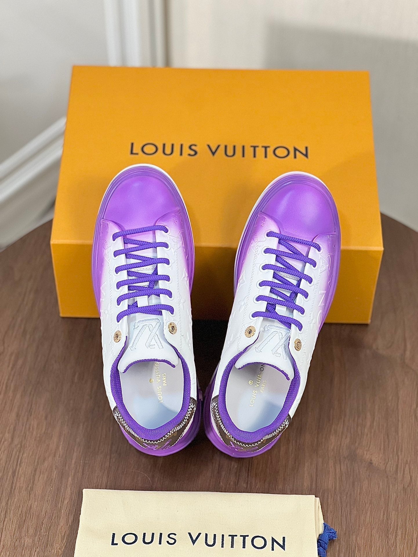 LV TIME OUT SNEAKER PURPLE MIX WHITE CALFSKIN