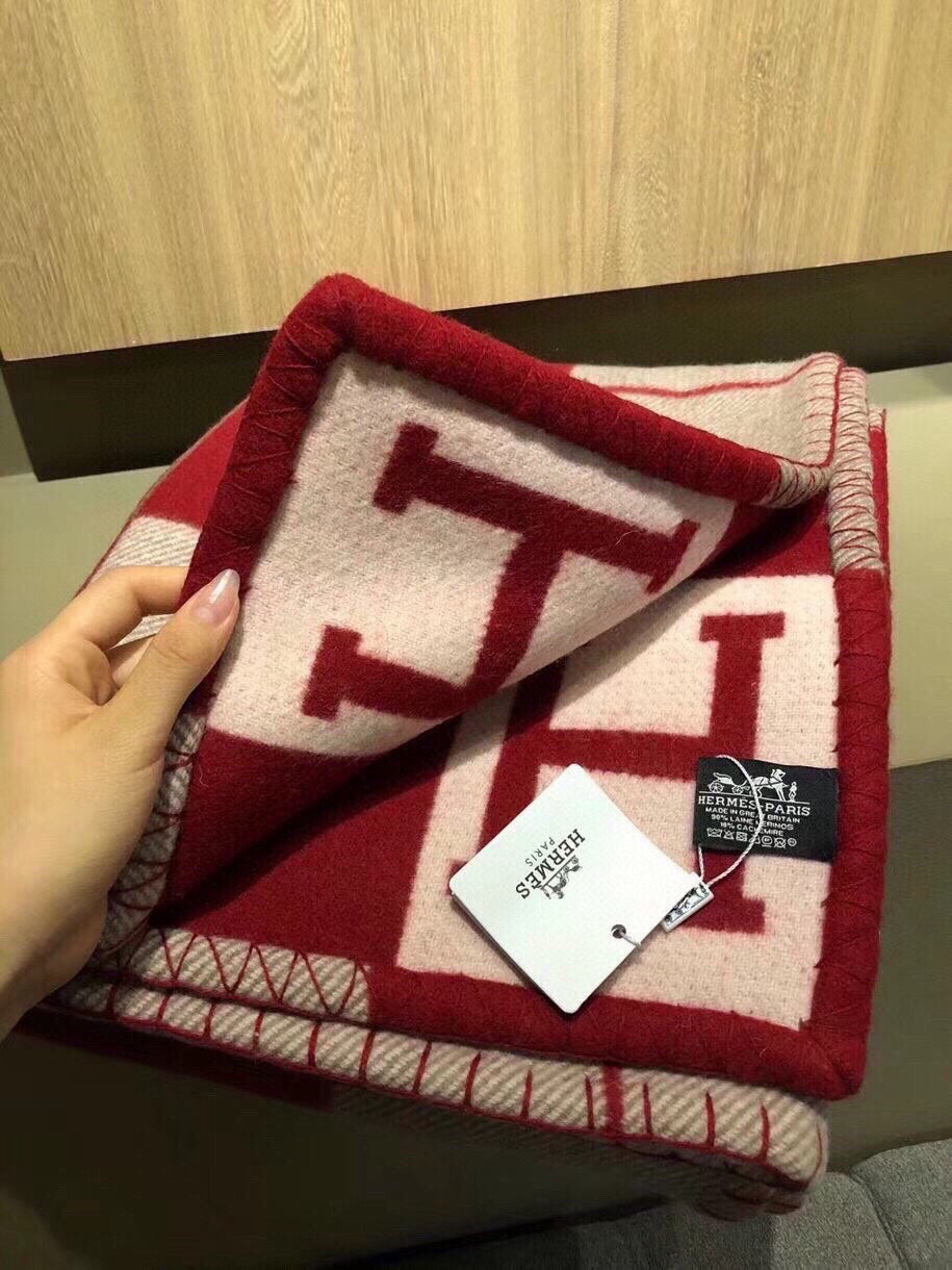 HM Blanket Red White Wool Cashmere