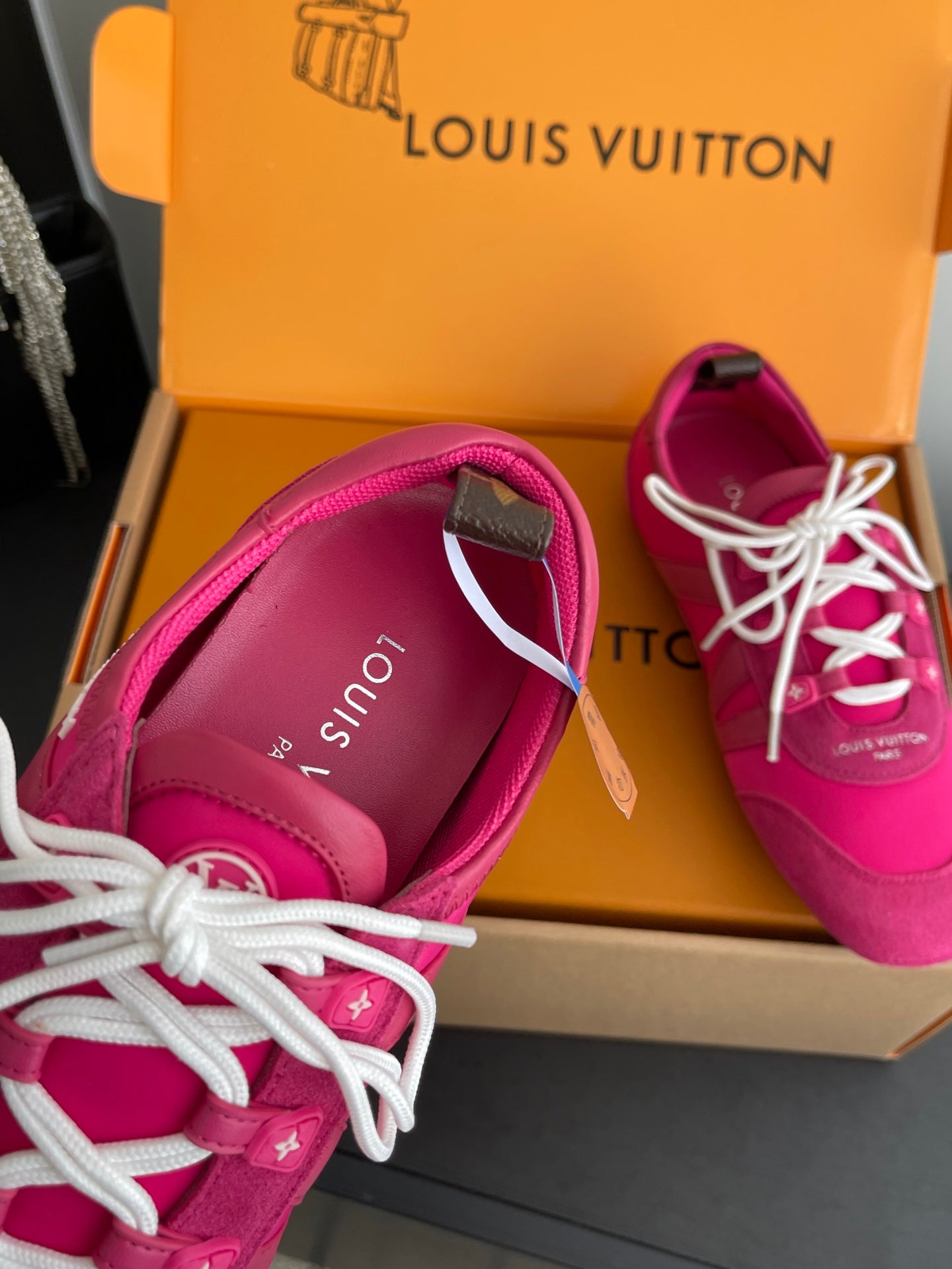LV 26ss Ballet Sneakers Dark Pink Cowhide Suede 631482