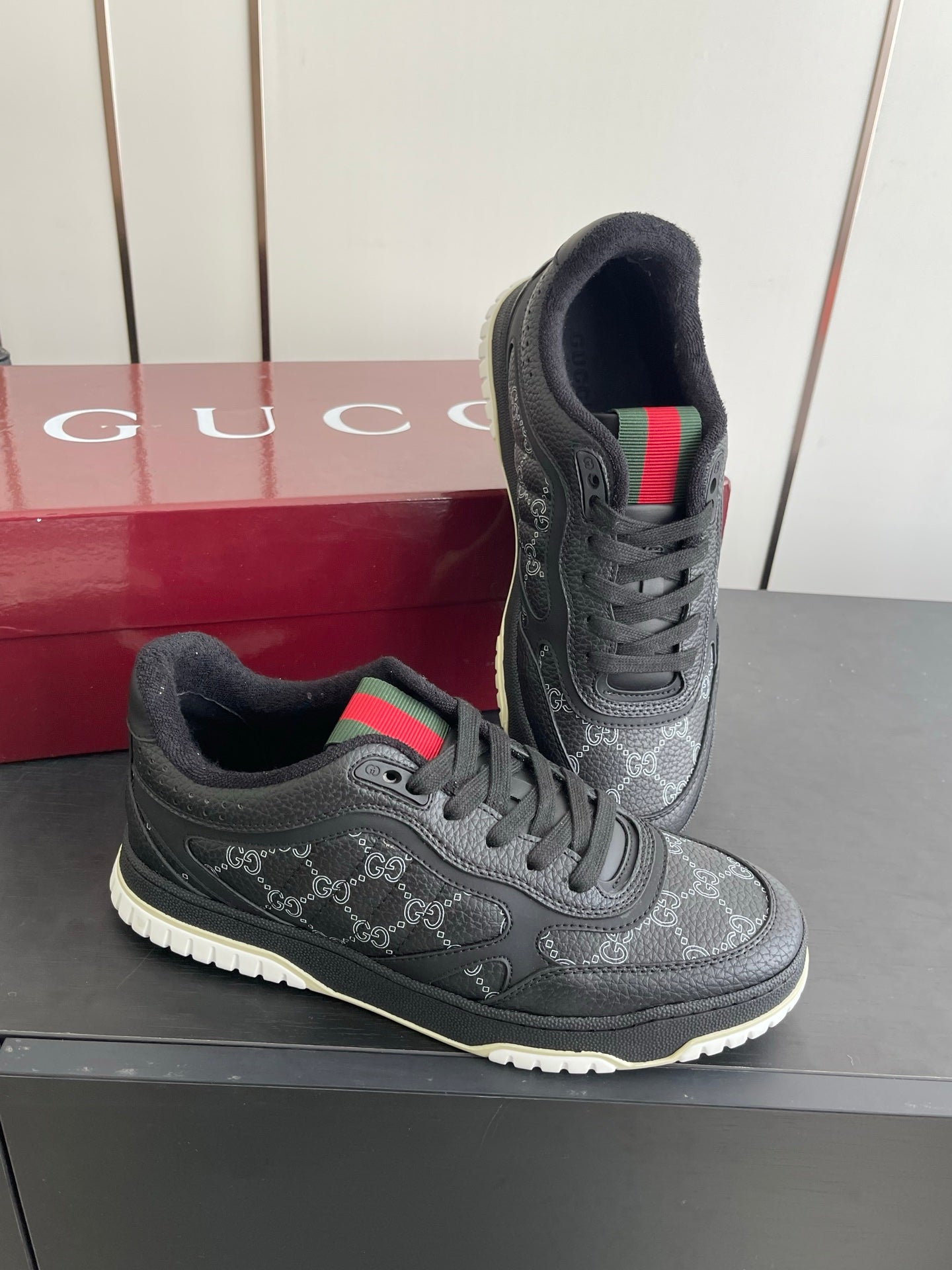 GG 26 Couple Sneakers Black Cowhide 631673