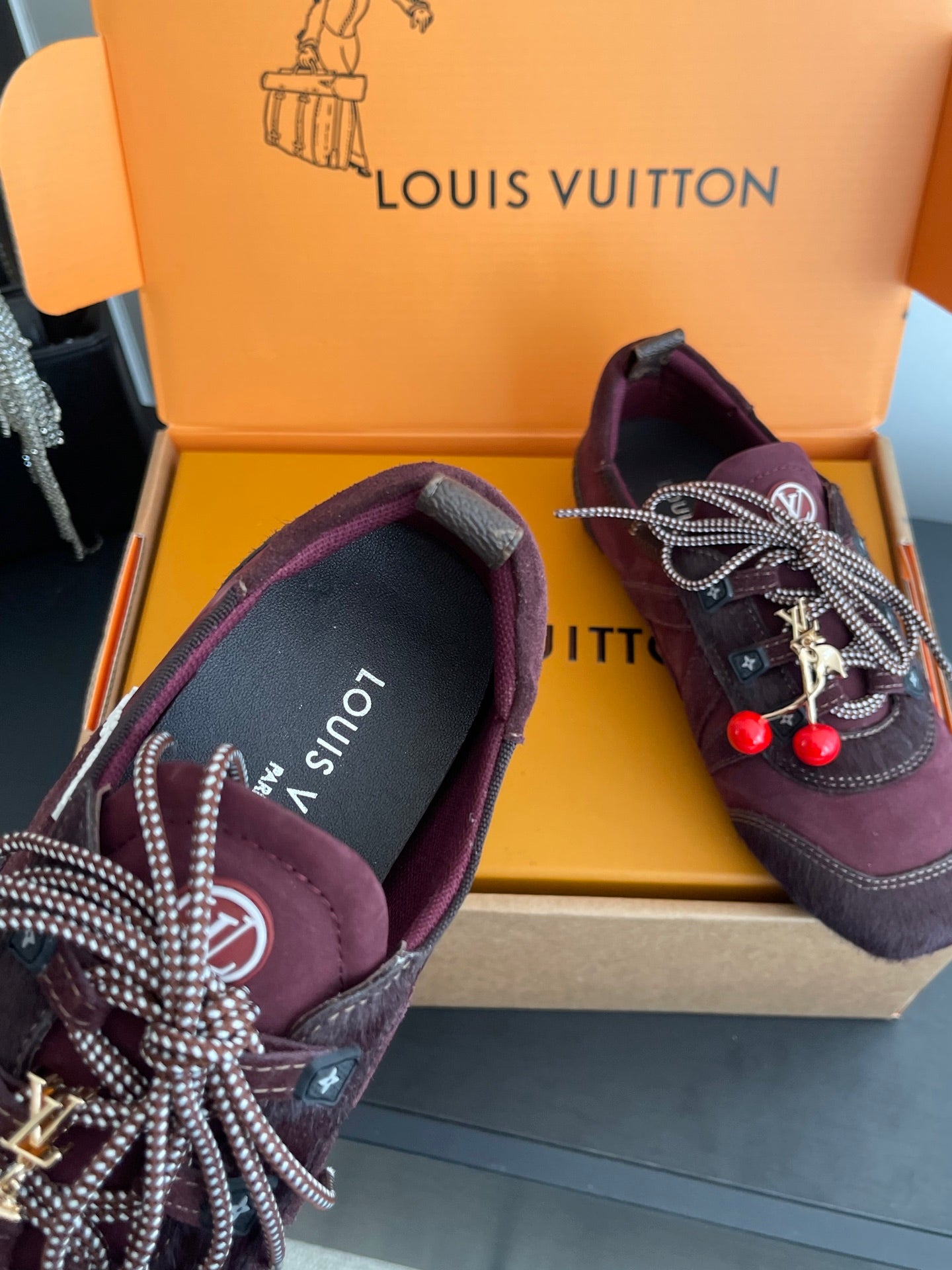 LV 26ss Ballet Sneakers Burgundy Suede 631491