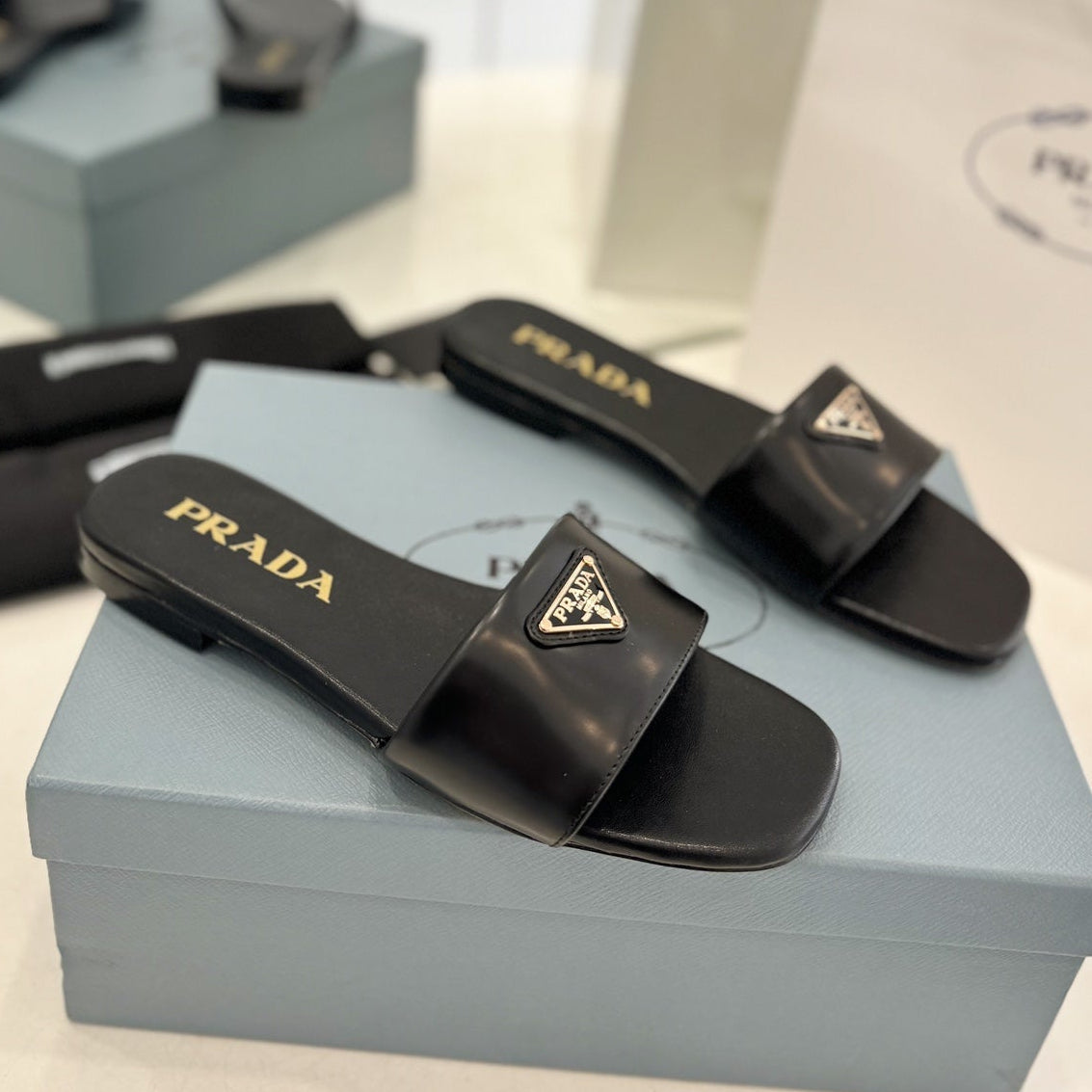 Prada 2026 Silde Sandal Black Cowhide 664761
