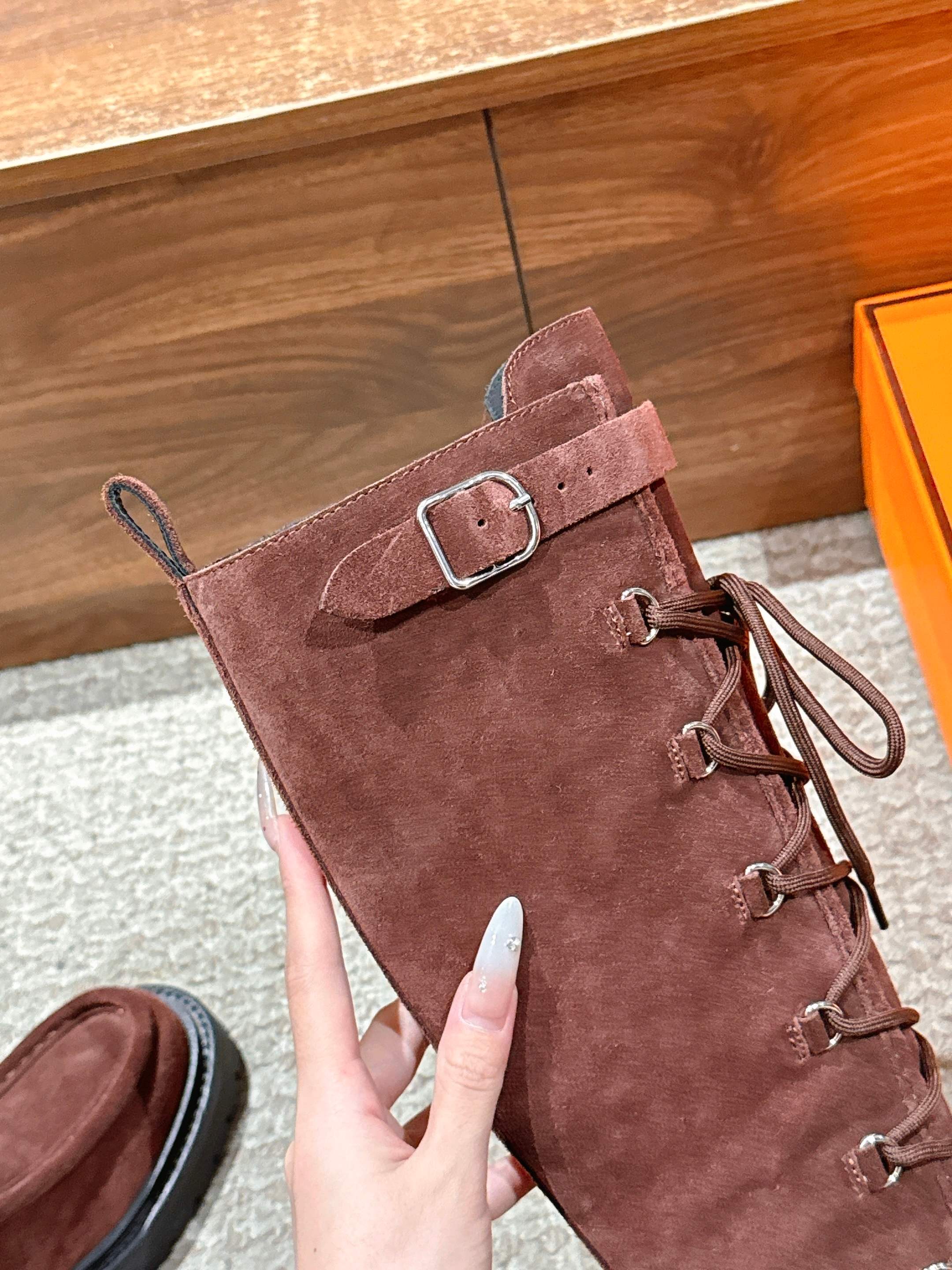 HM 25 High Boots Chocolate Brown Suede 512533